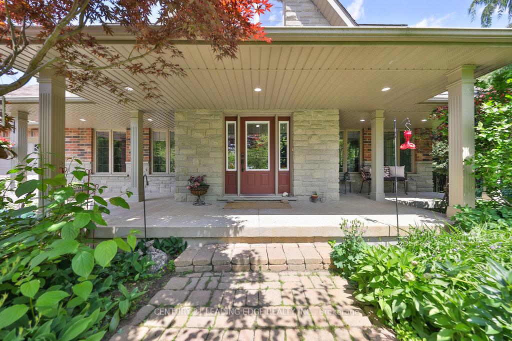 Photo 2 of 4379 Victoria Road S, Puslinch, Rural Puslinch East — HOMEH