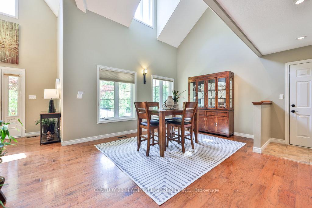 Photo 3 of 4379 Victoria Road S, Puslinch, Rural Puslinch East — HOMEH