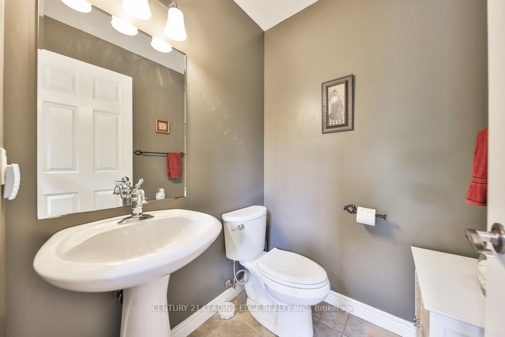 Photo 9 of 4379 Victoria Road S, Puslinch, Rural Puslinch East — HOMEH