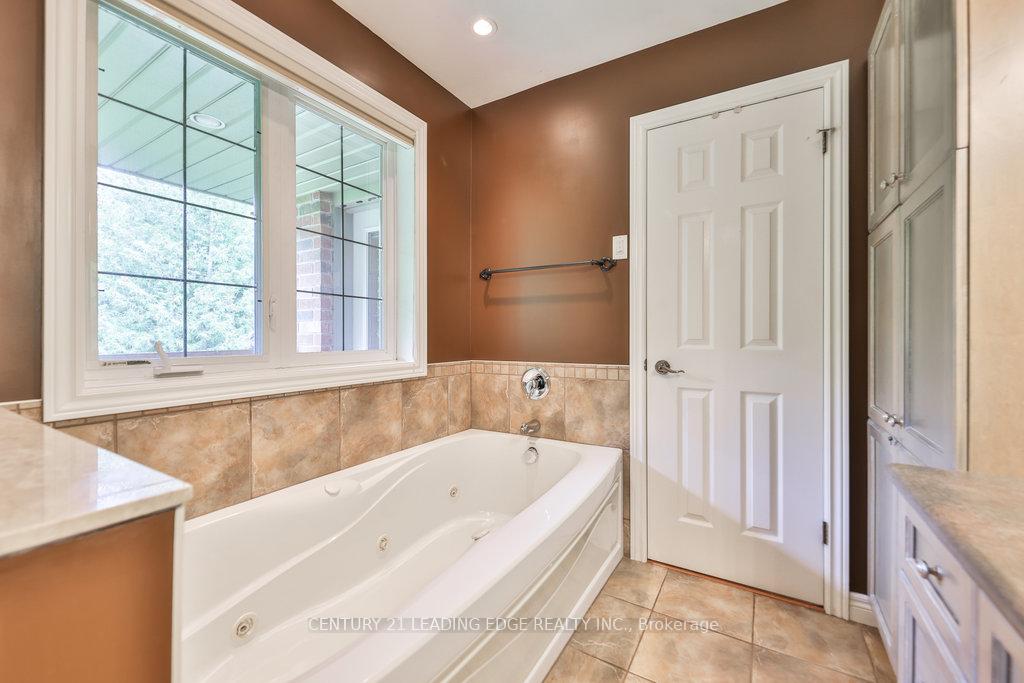 Photo 12 of 4379 Victoria Road S, Puslinch, Rural Puslinch East — HOMEH