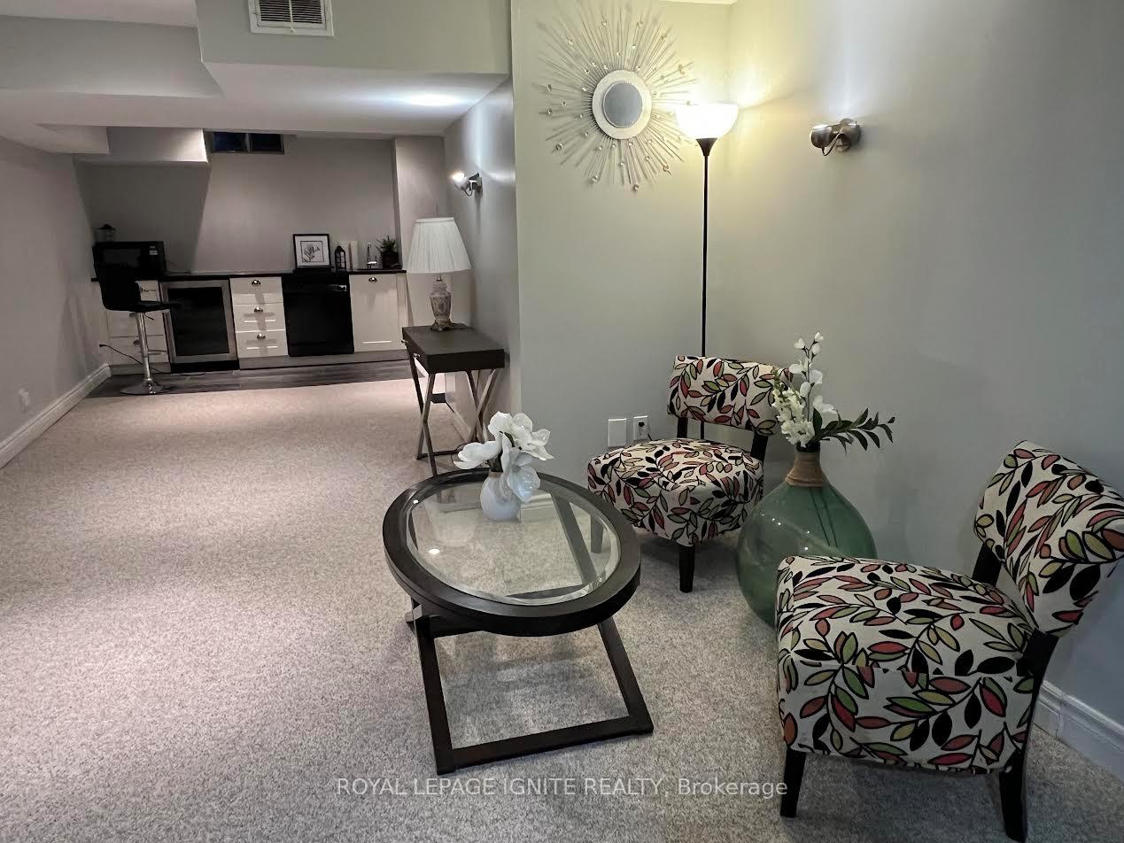 Front of Unit Basement, 1596 Major Oaks Road