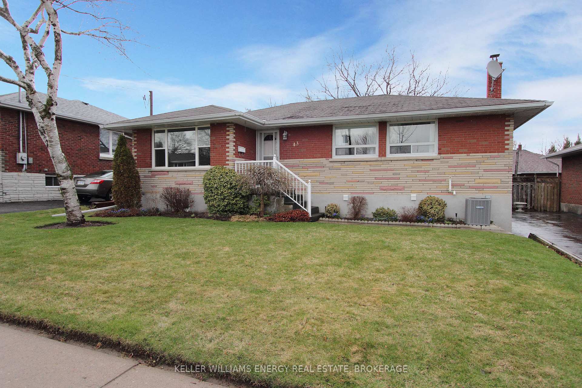 Photo 1 of Unit Upper, 43 Harris Avenue, Oshawa, McLaughlin — HOMEH