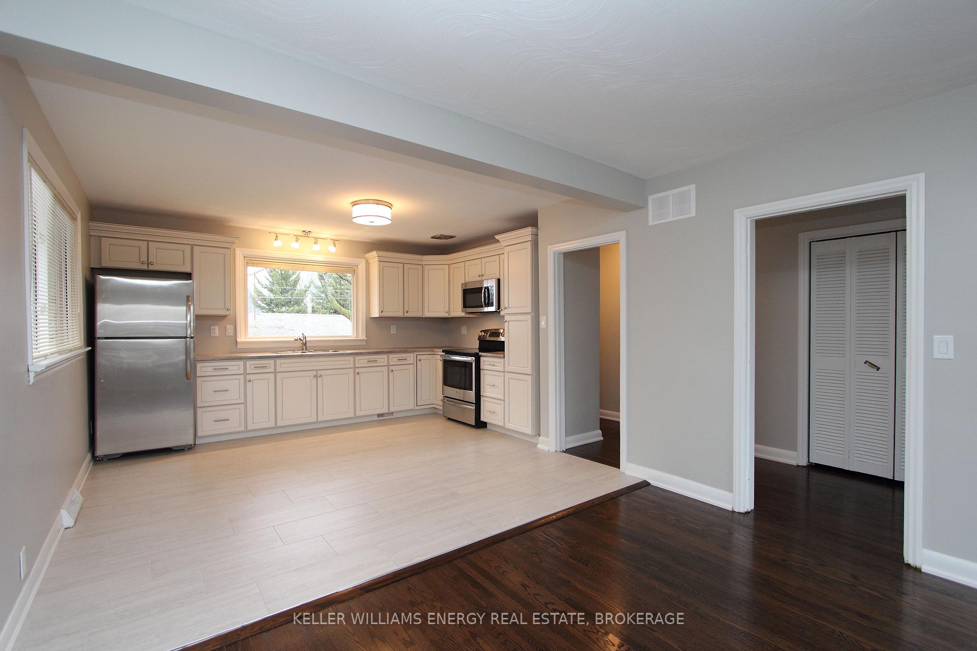 Photo 7 of Unit Upper, 43 Harris Avenue, Oshawa, McLaughlin — HOMEH