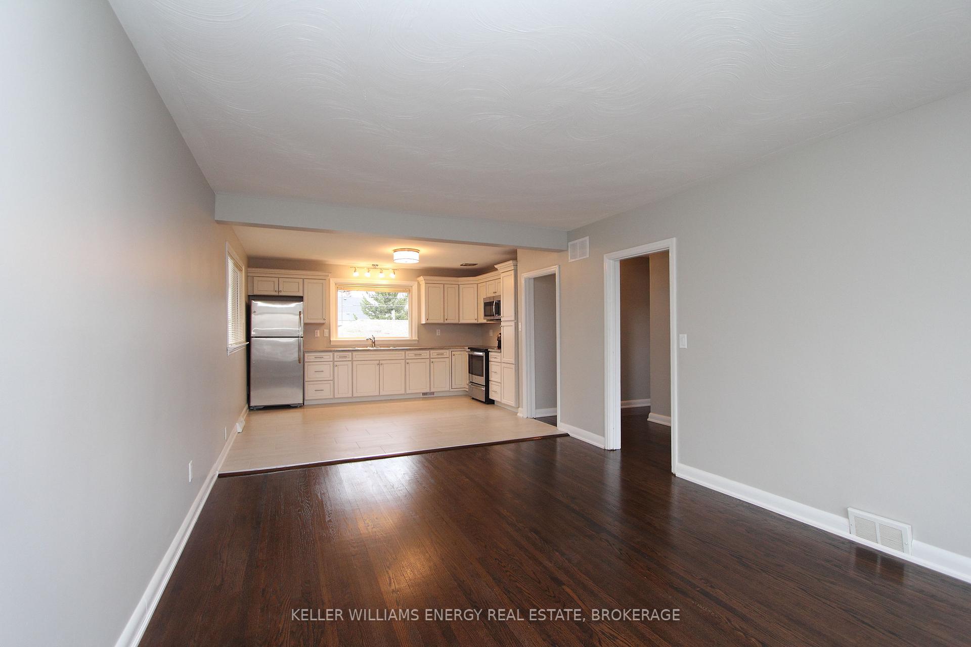 Photo 12 of Unit Upper, 43 Harris Avenue, Oshawa, McLaughlin — HOMEH