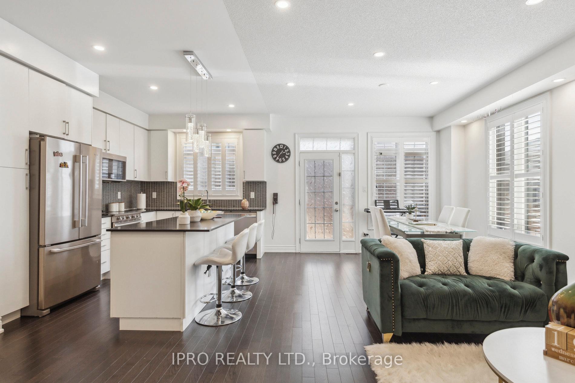 Photo 10 of 1187 Raspberry Terrace, Milton, Ford — HOMEH