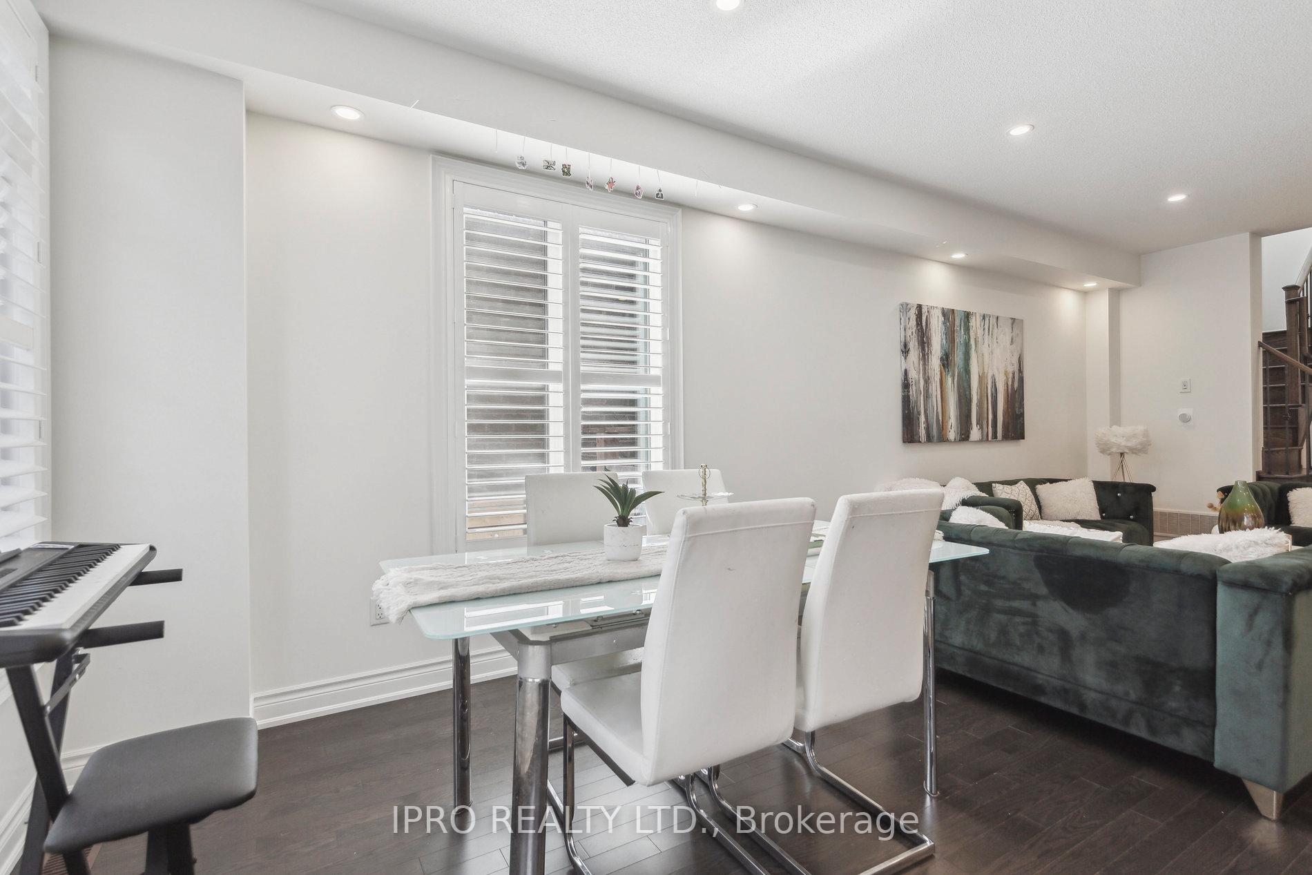 Photo 16 of 1187 Raspberry Terrace, Milton, Ford — HOMEH