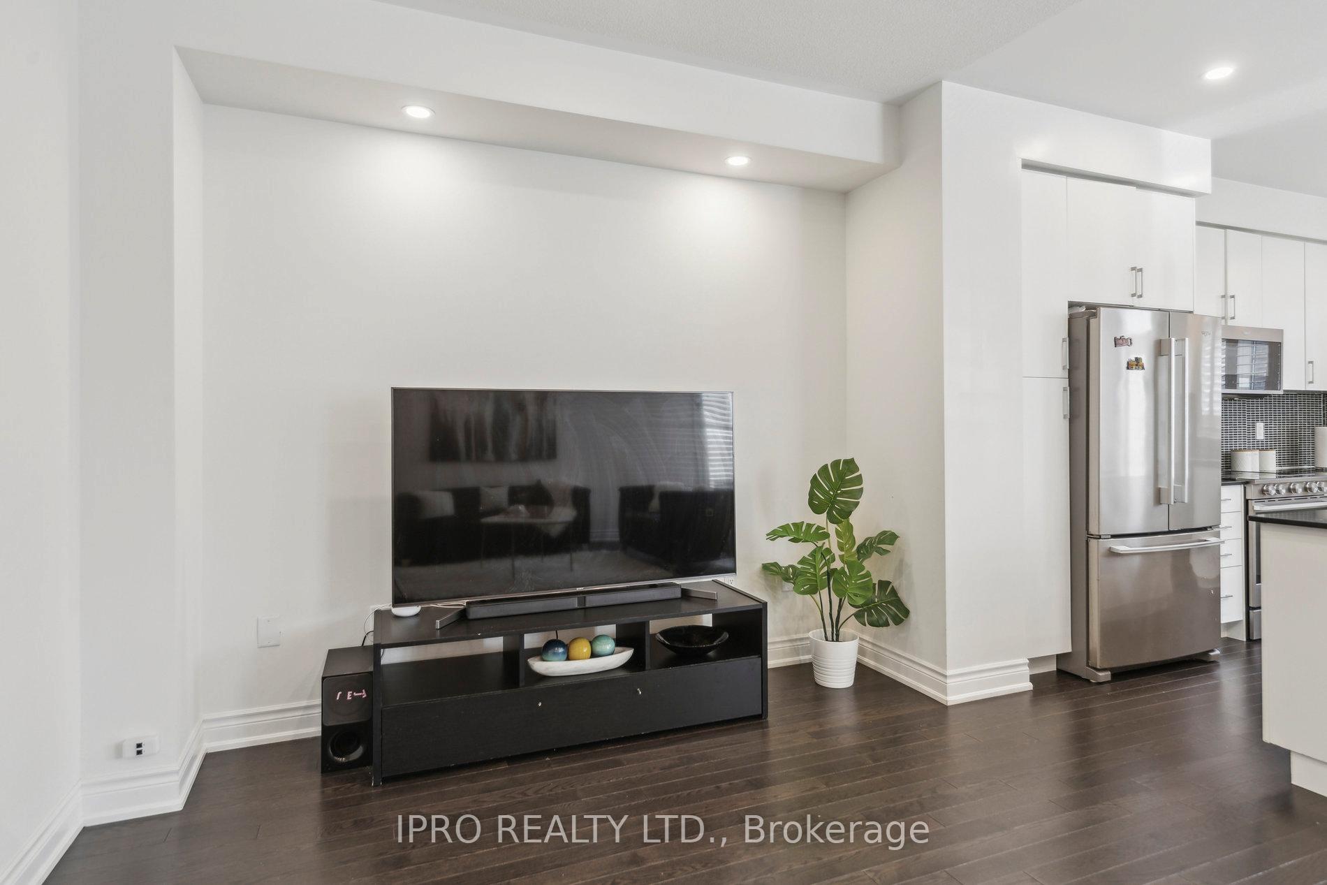 Photo 18 of 1187 Raspberry Terrace, Milton, Ford — HOMEH