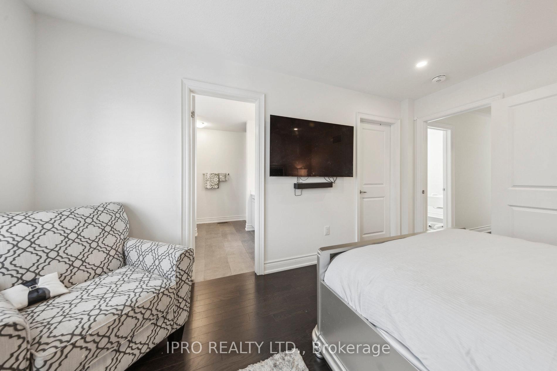 Photo 24 of 1187 Raspberry Terrace, Milton, Ford — HOMEH