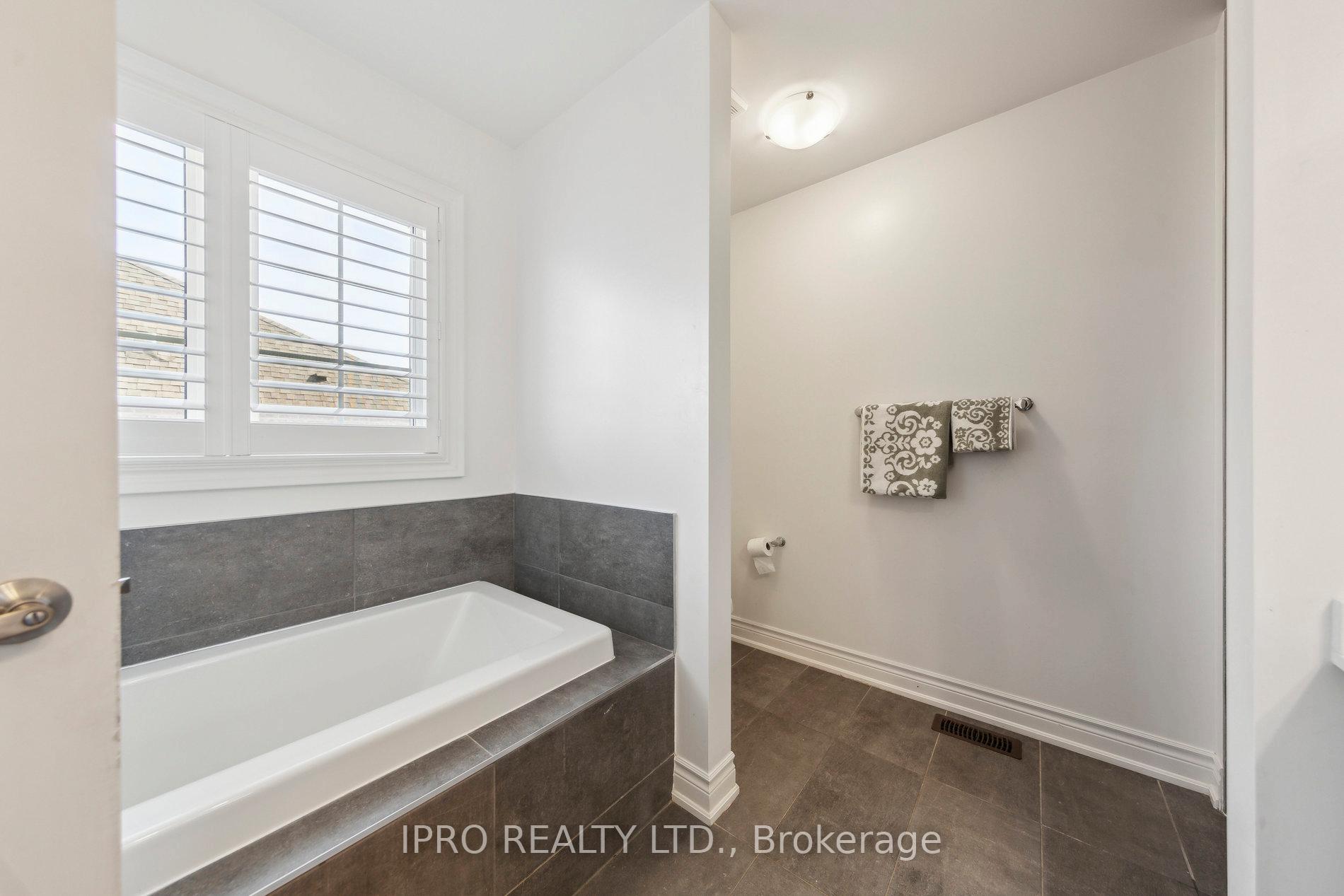 Photo 27 of 1187 Raspberry Terrace, Milton, Ford — HOMEH