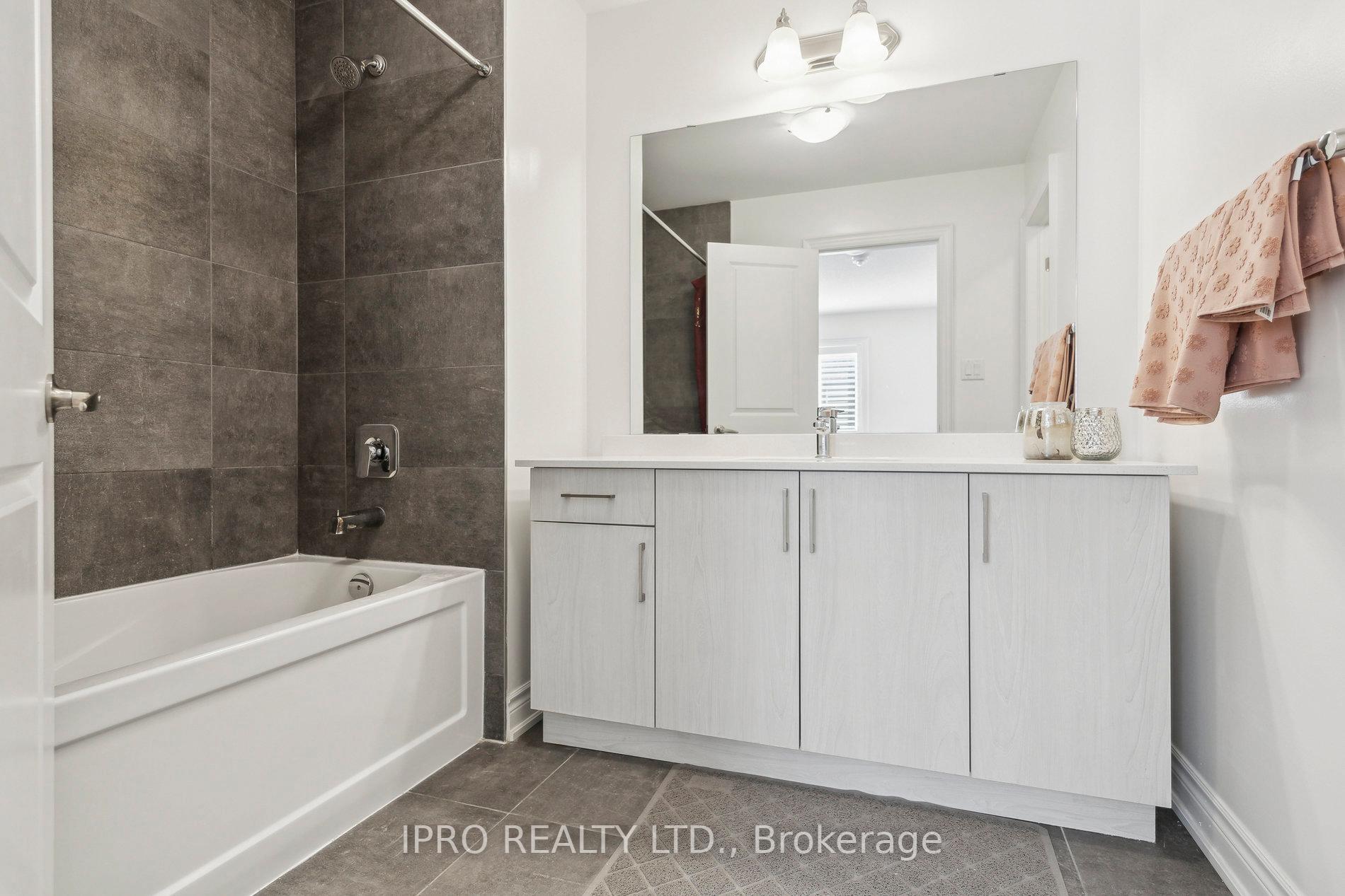 Photo 35 of 1187 Raspberry Terrace, Milton, Ford — HOMEH
