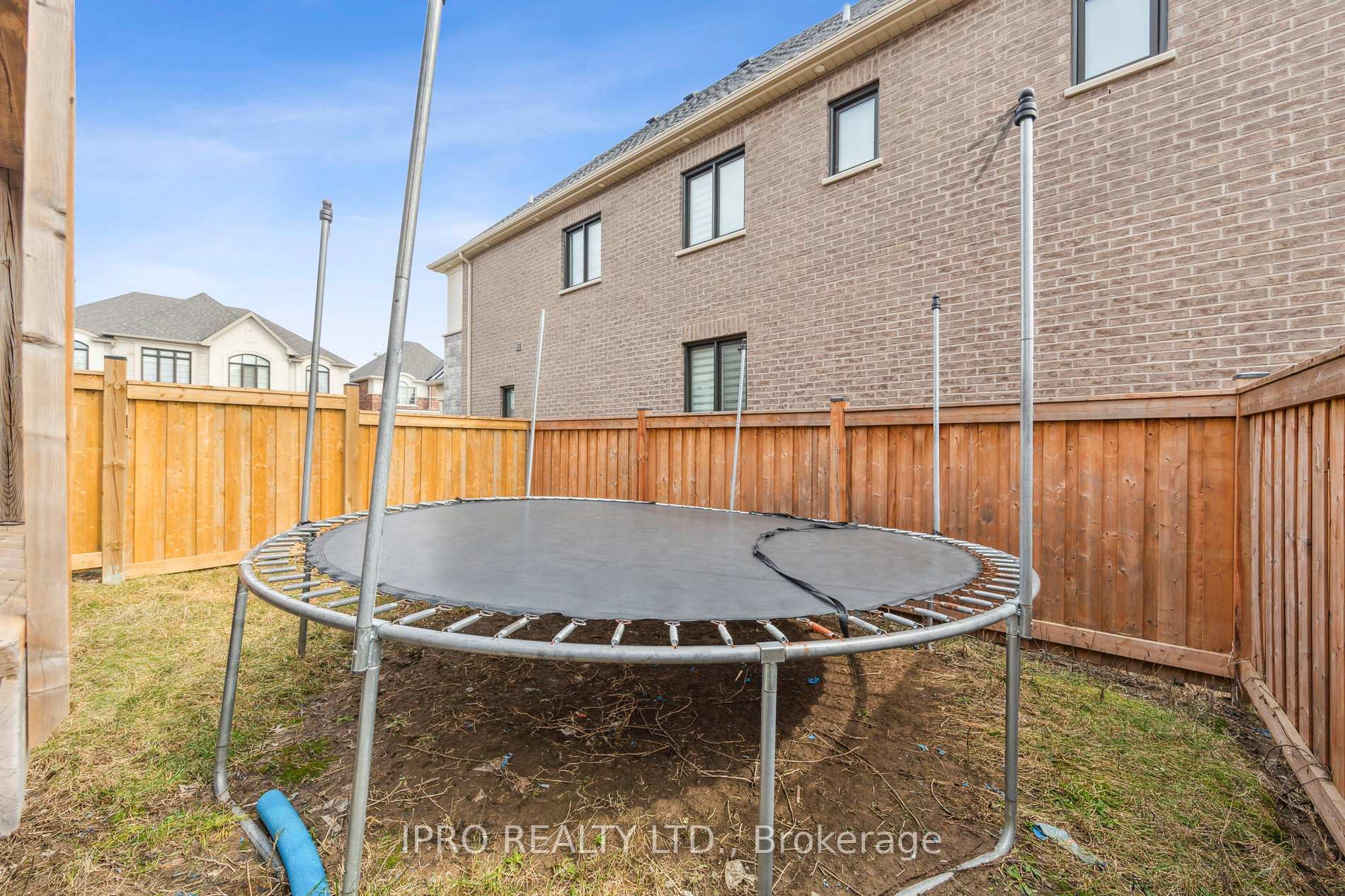 Photo 49 of 1187 Raspberry Terrace, Milton, Ford — HOMEH