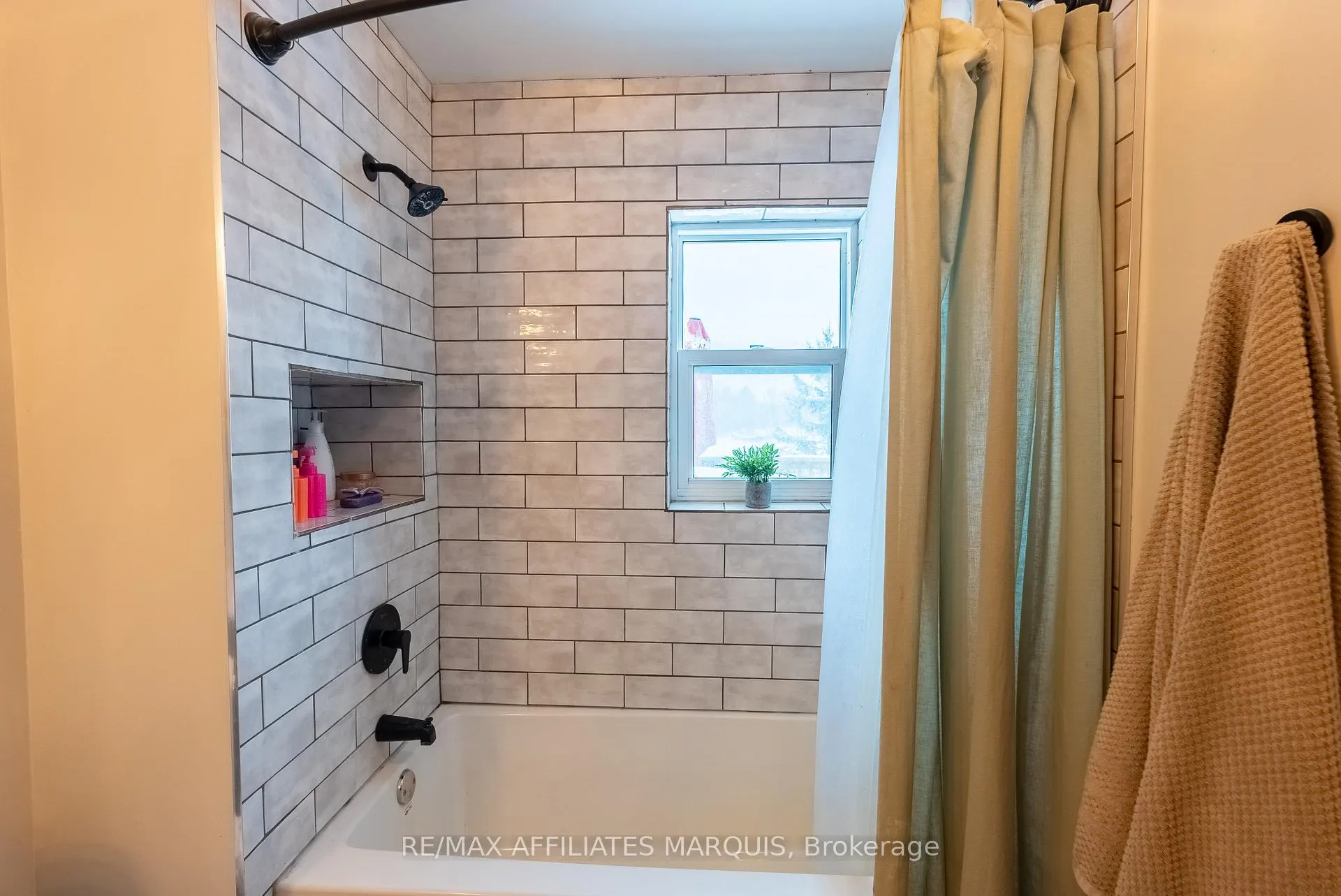 Photo 15 of 480 Porter Road, Rideau Lakes, Rideau Lakes (North Crosby) Twp — HOMEH