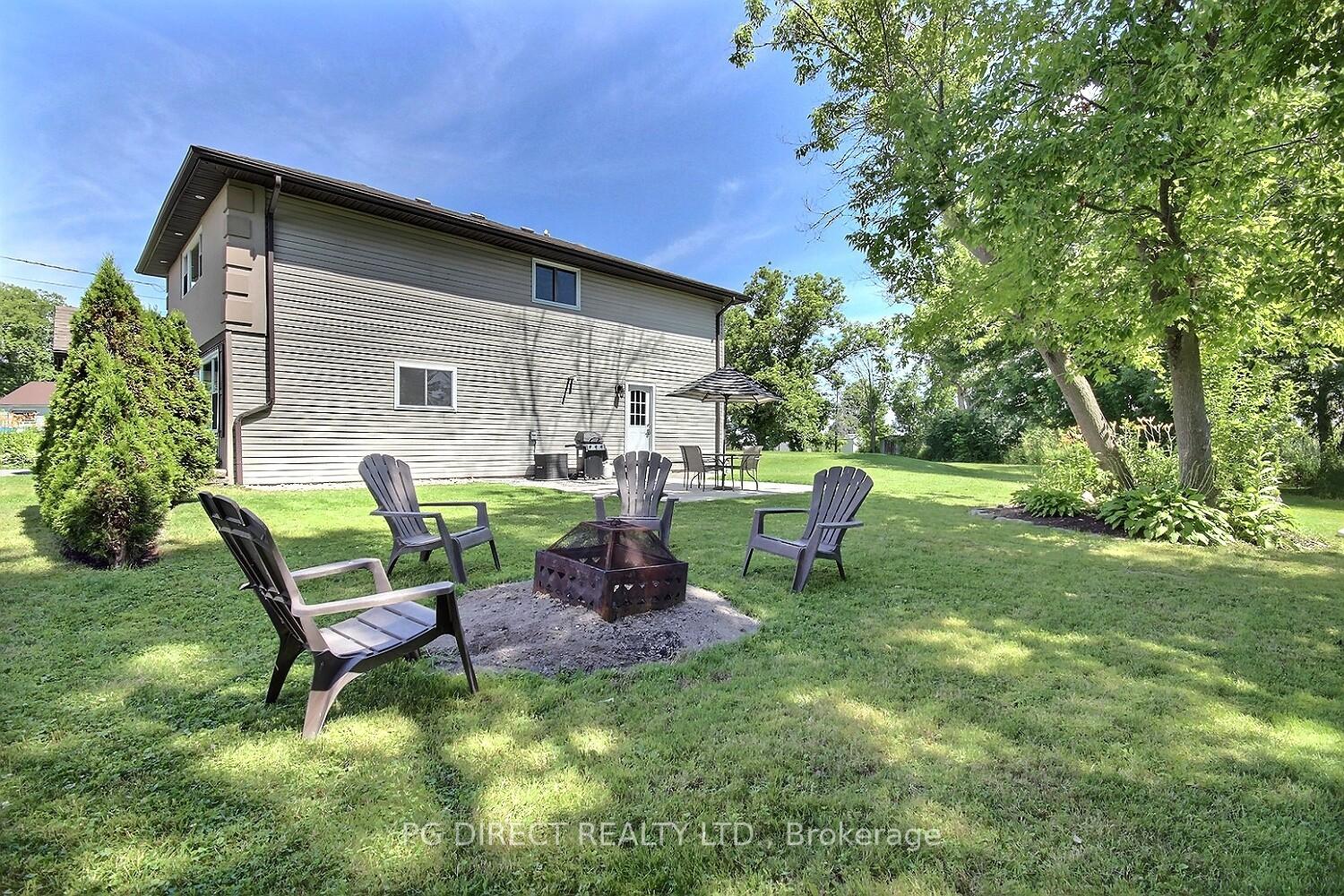 Photo 3 of 562 County Road 28, Prince Edward County, Ameliasburg Ward — HOMEH