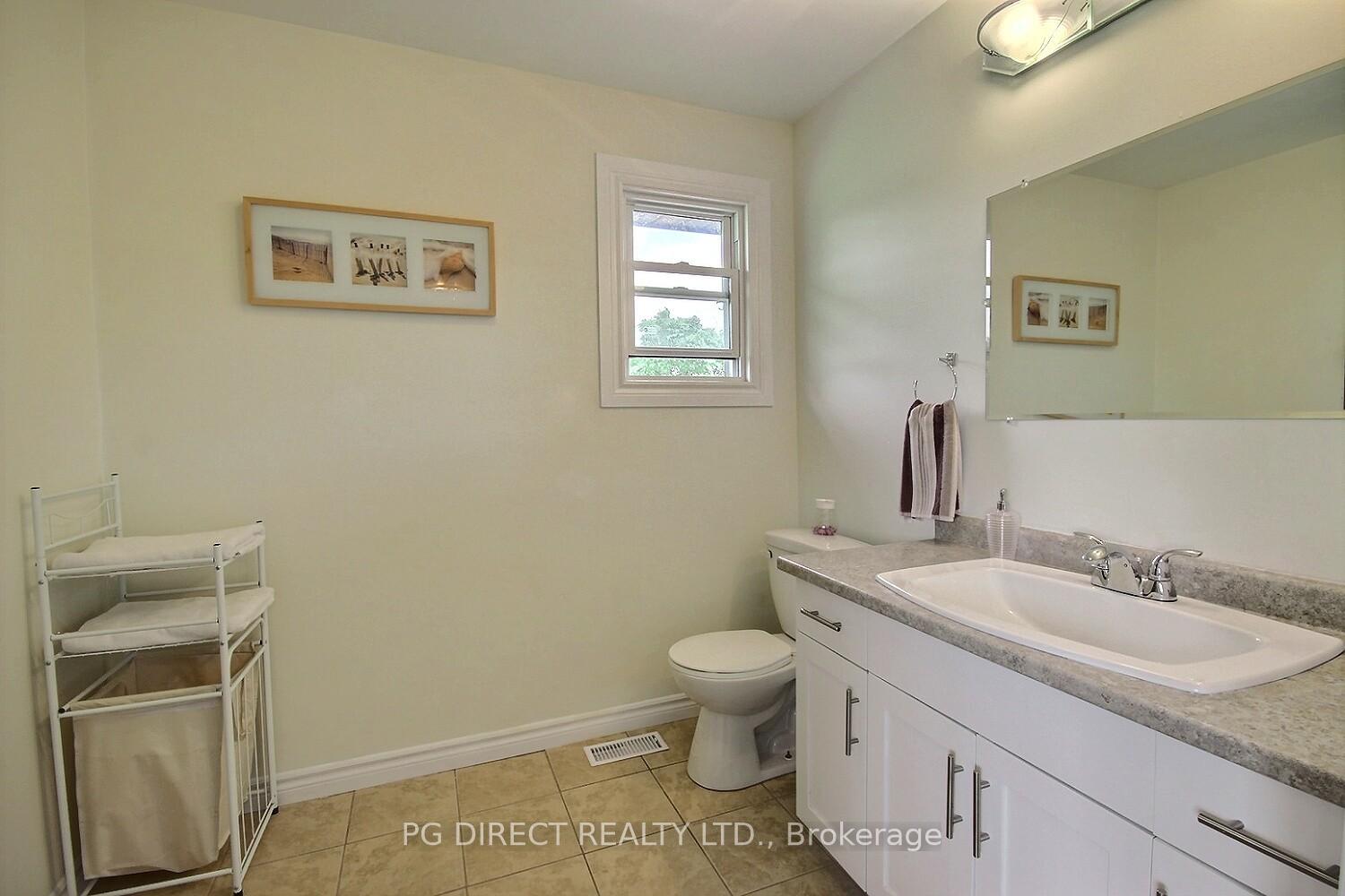 Photo 18 of 562 County Road 28, Prince Edward County, Ameliasburg Ward — HOMEH