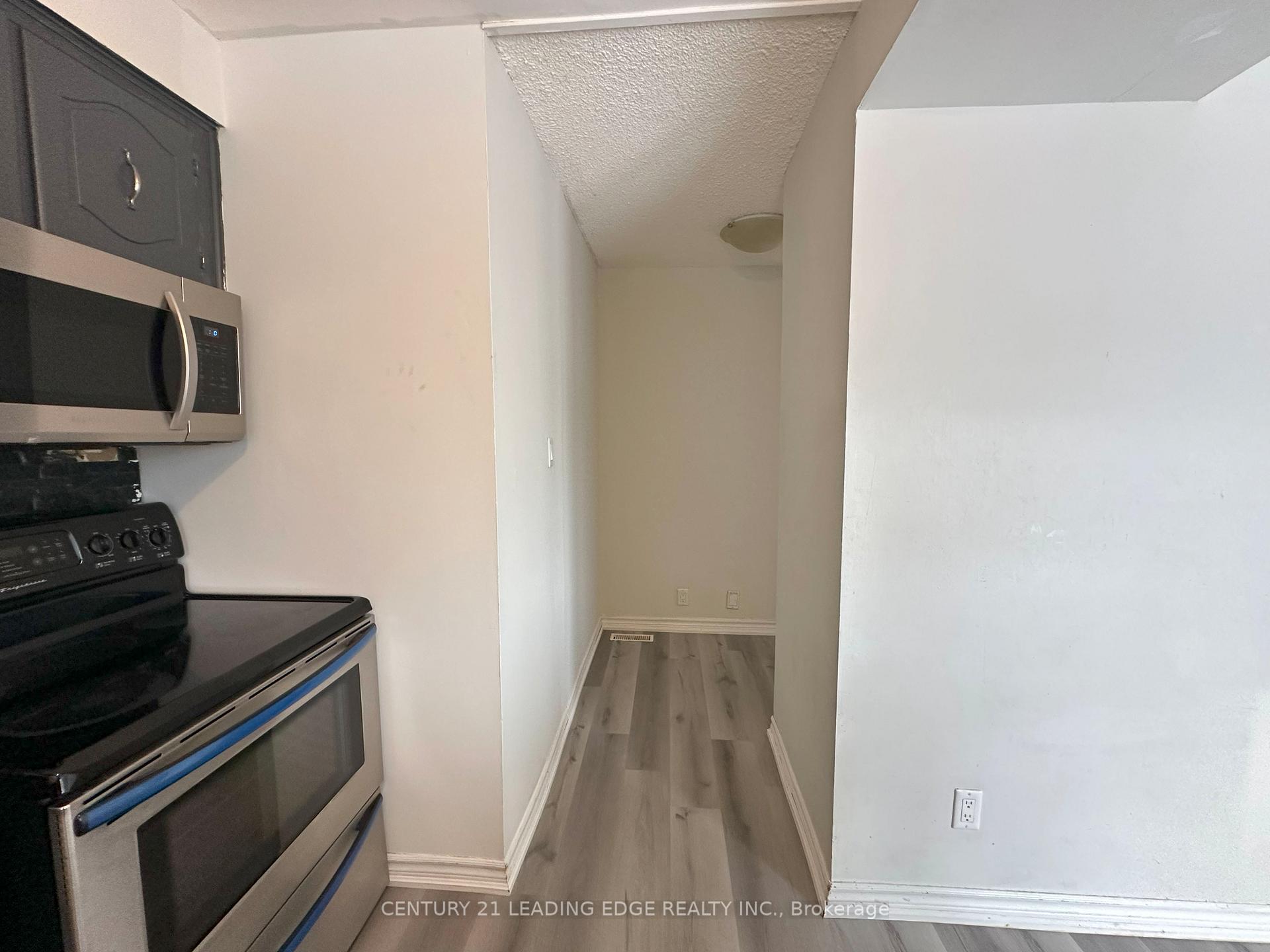 Photo 16 of Unit Upper, 1398 Tampa Crescent, Oshawa, Samac — HOMEH