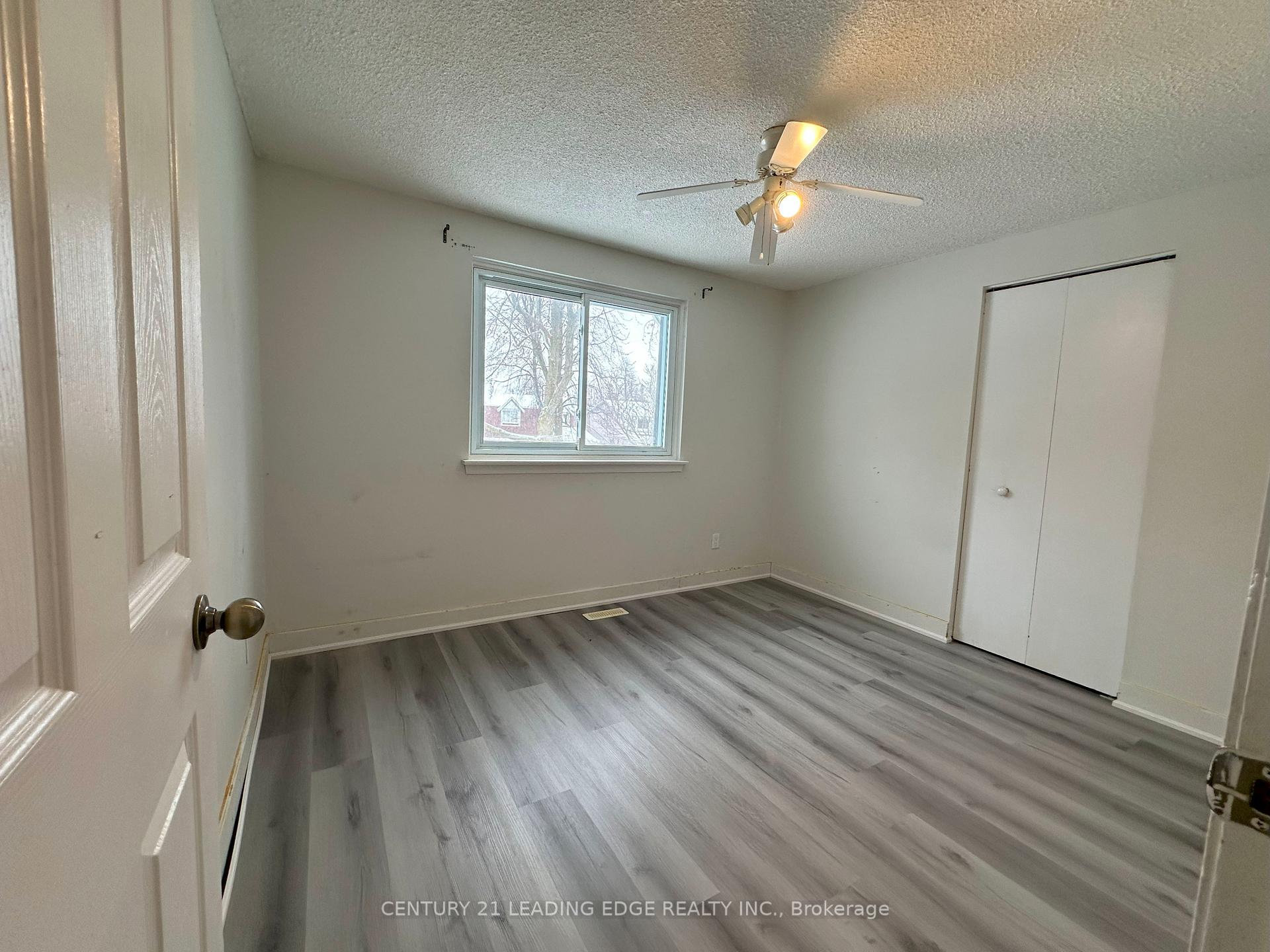 Photo 21 of Unit Upper, 1398 Tampa Crescent, Oshawa, Samac — HOMEH