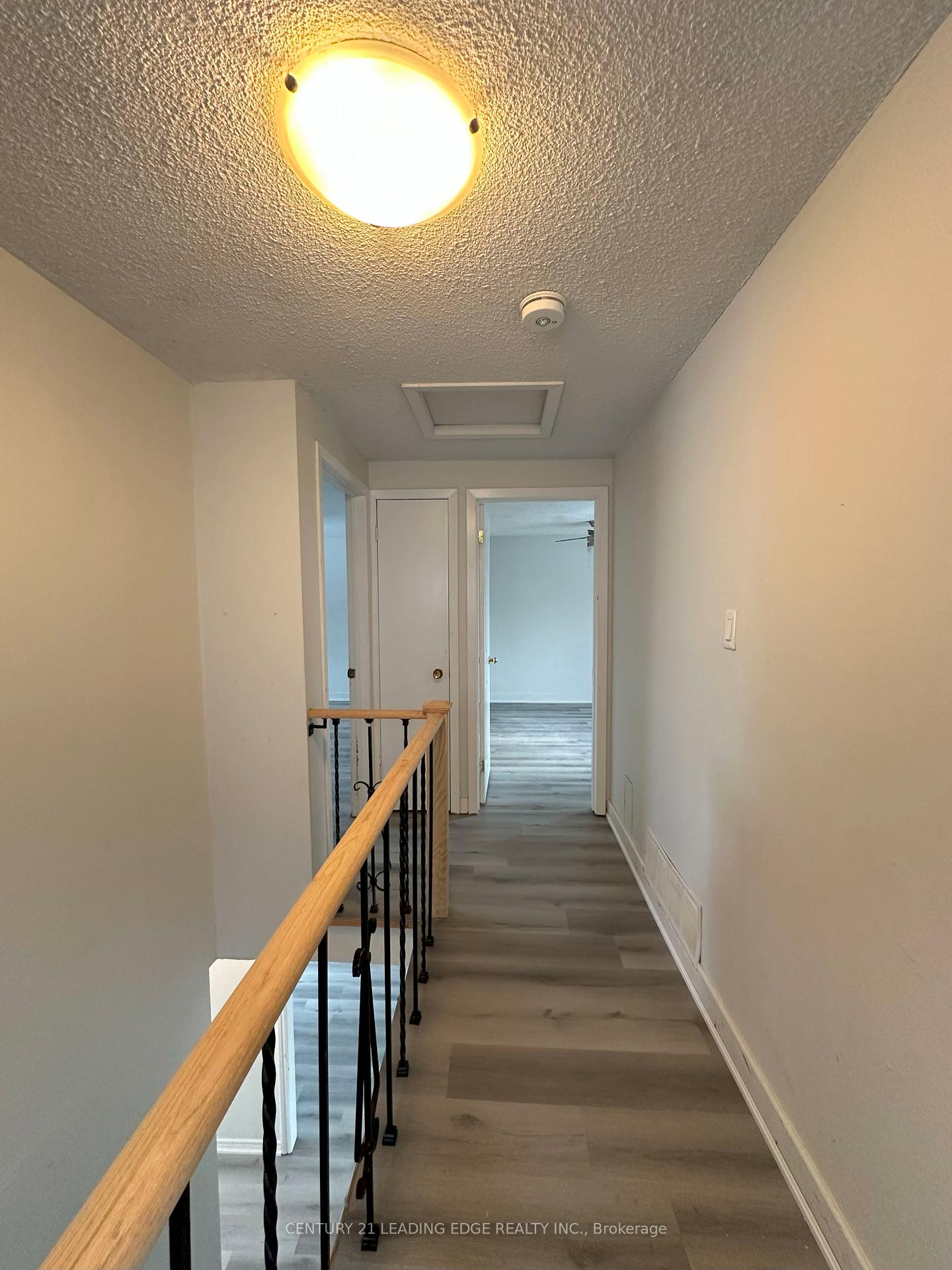 Photo 24 of Unit Upper, 1398 Tampa Crescent, Oshawa, Samac — HOMEH