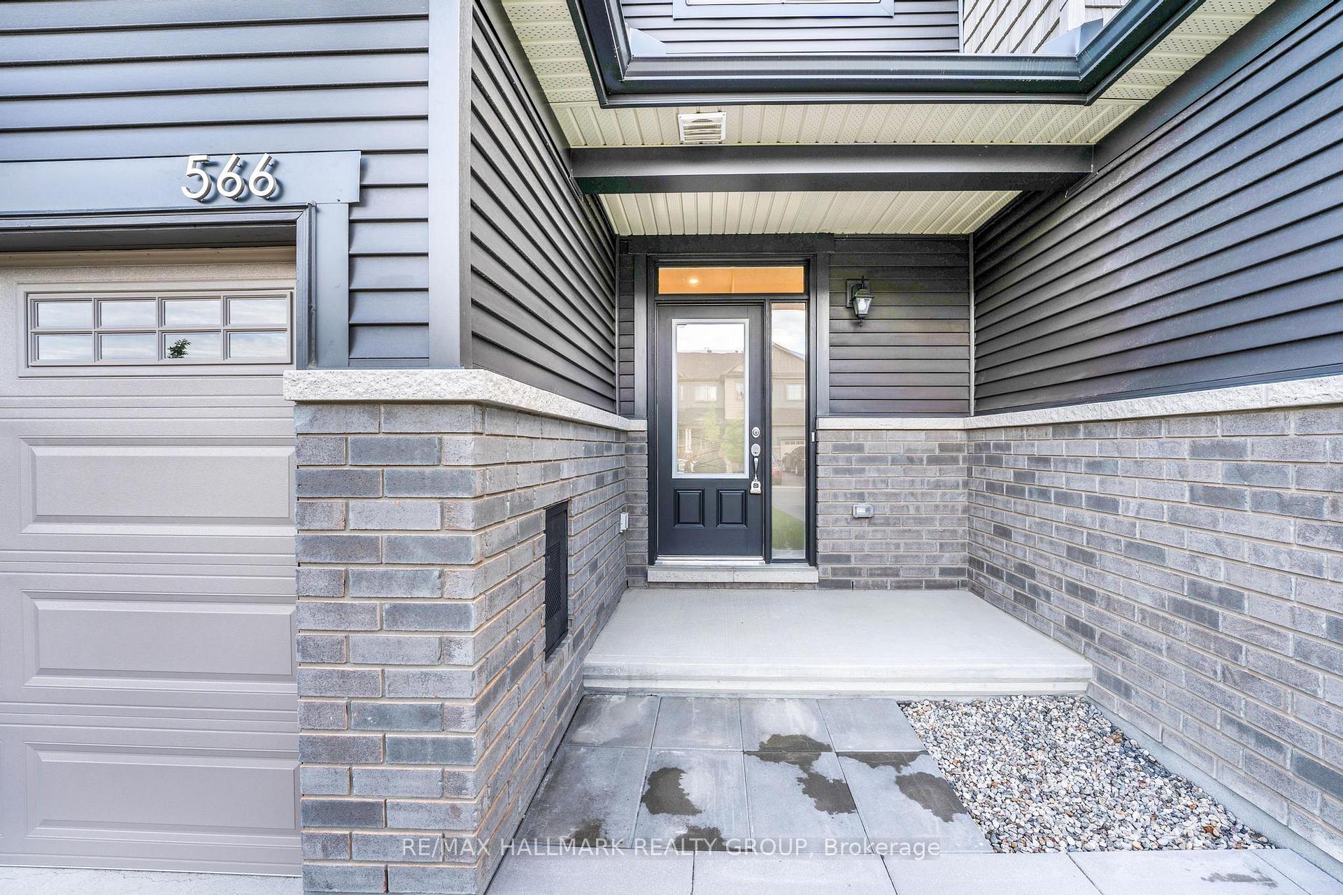 Photo 4 of 566 Cannes Crescent, Ottawa, Avalon East — HOMEH