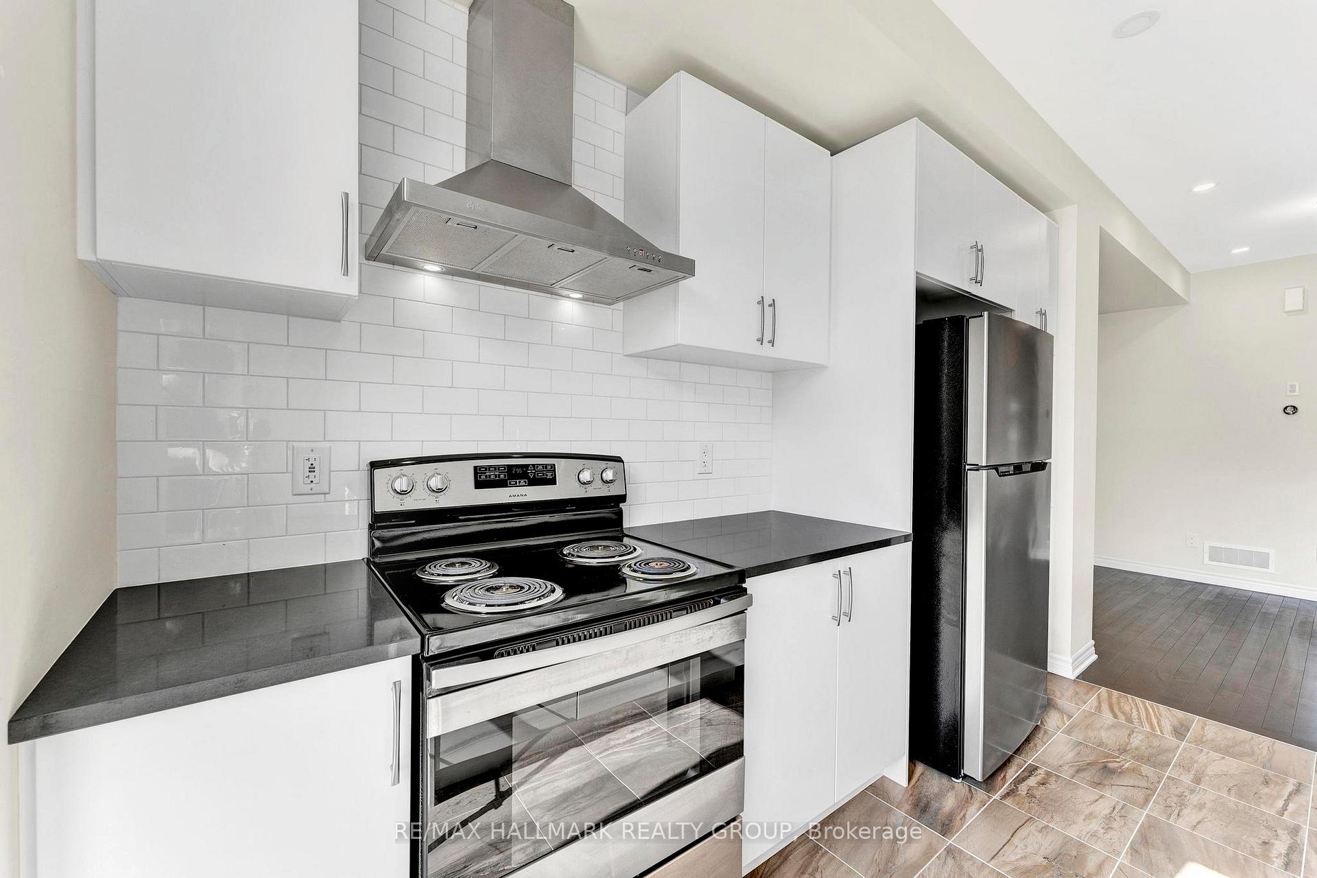 Photo 10 of 566 Cannes Crescent, Ottawa, Avalon East — HOMEH