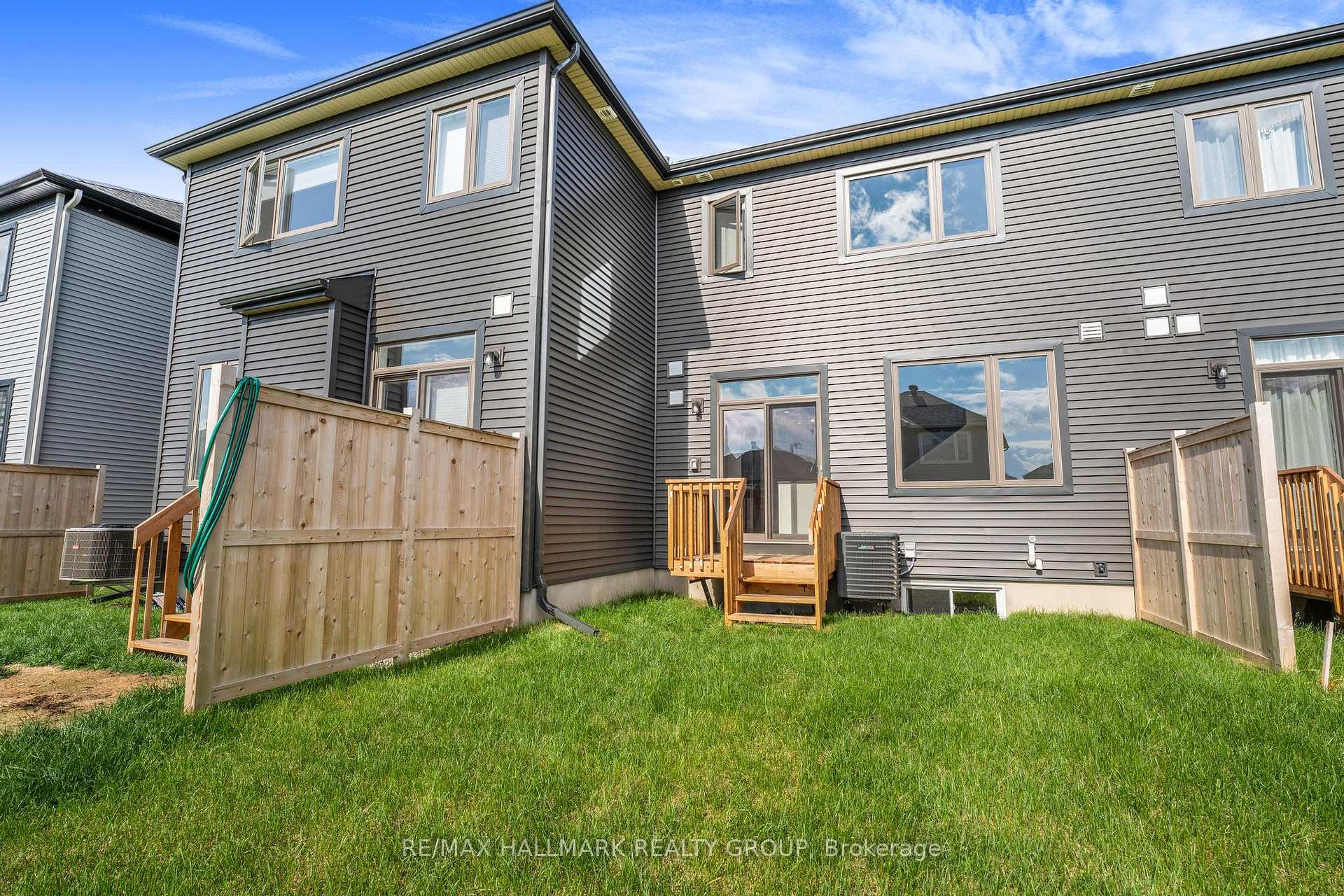 Photo 28 of 566 Cannes Crescent, Ottawa, Avalon East — HOMEH