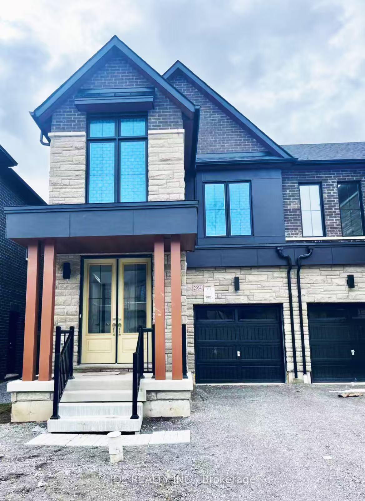 Front of 2934 Nakina Street W