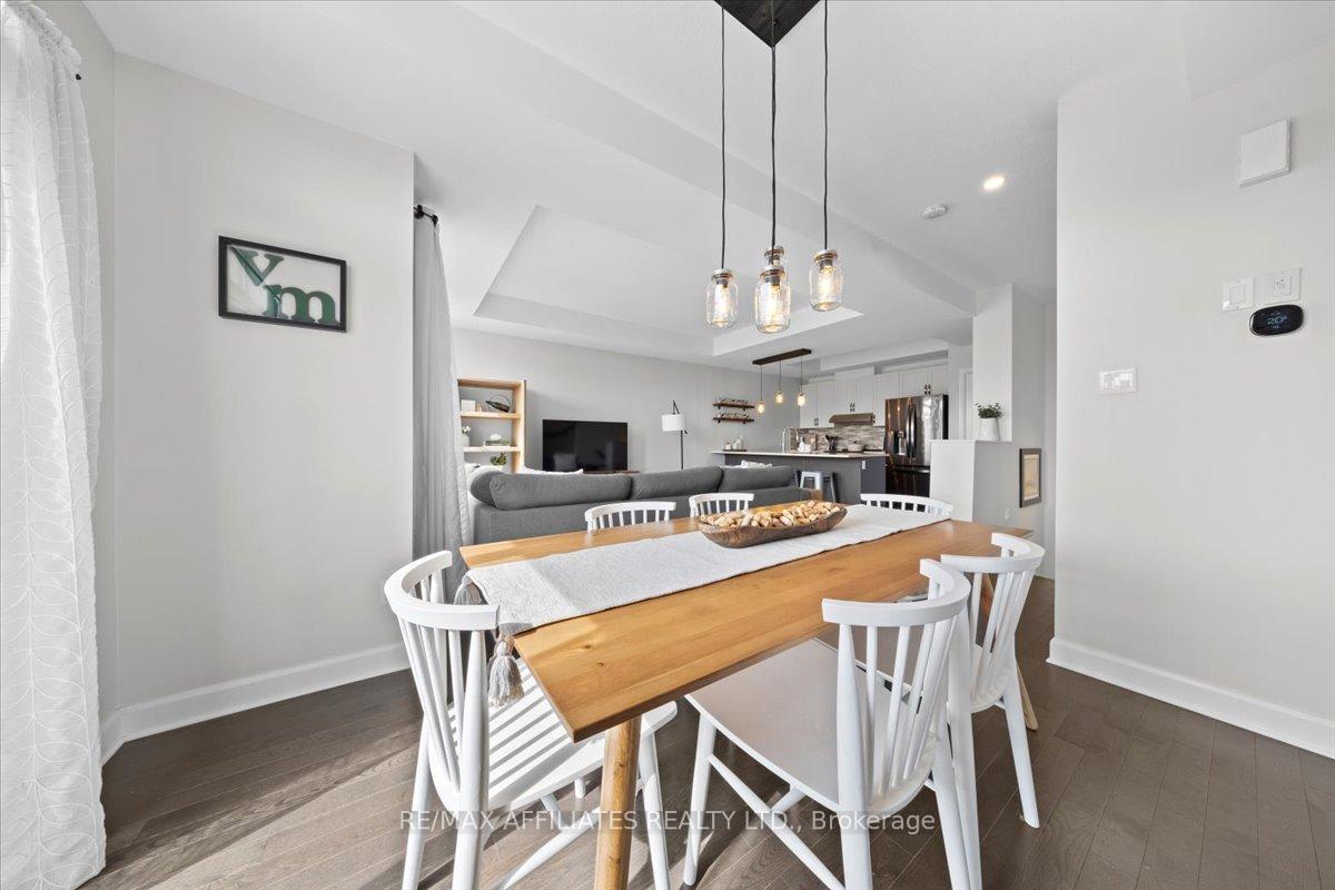 Photo 18 of 352 Mountain Sorrel Way, Ottawa, Avalon West — HOMEH