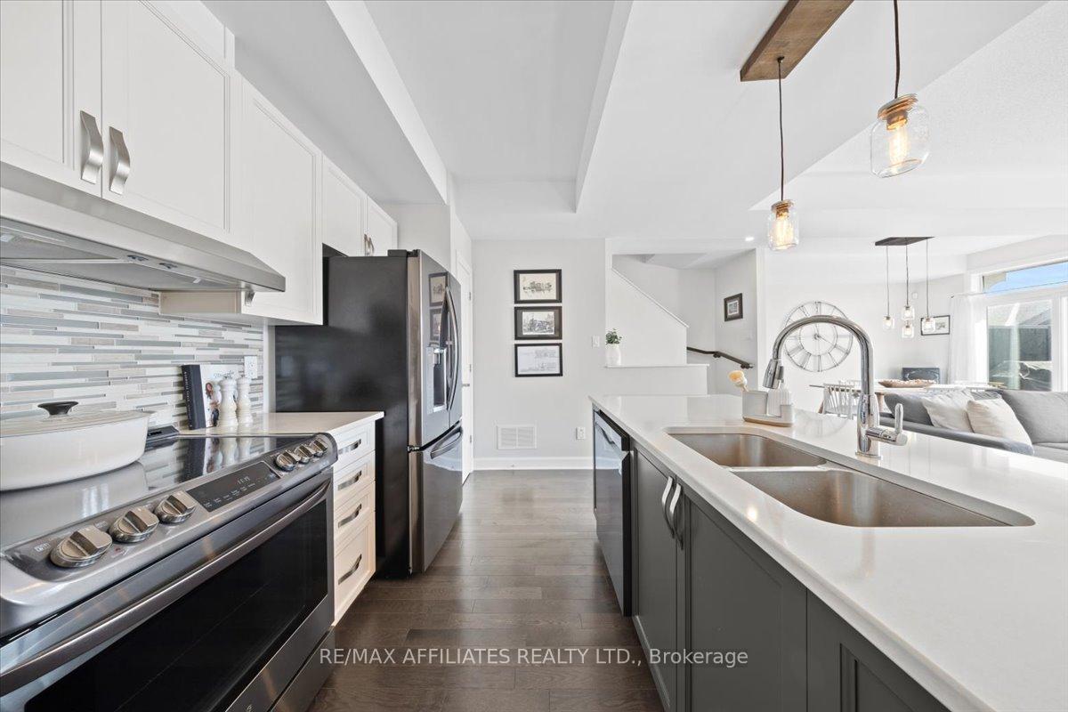 Photo 26 of 352 Mountain Sorrel Way, Ottawa, Avalon West — HOMEH