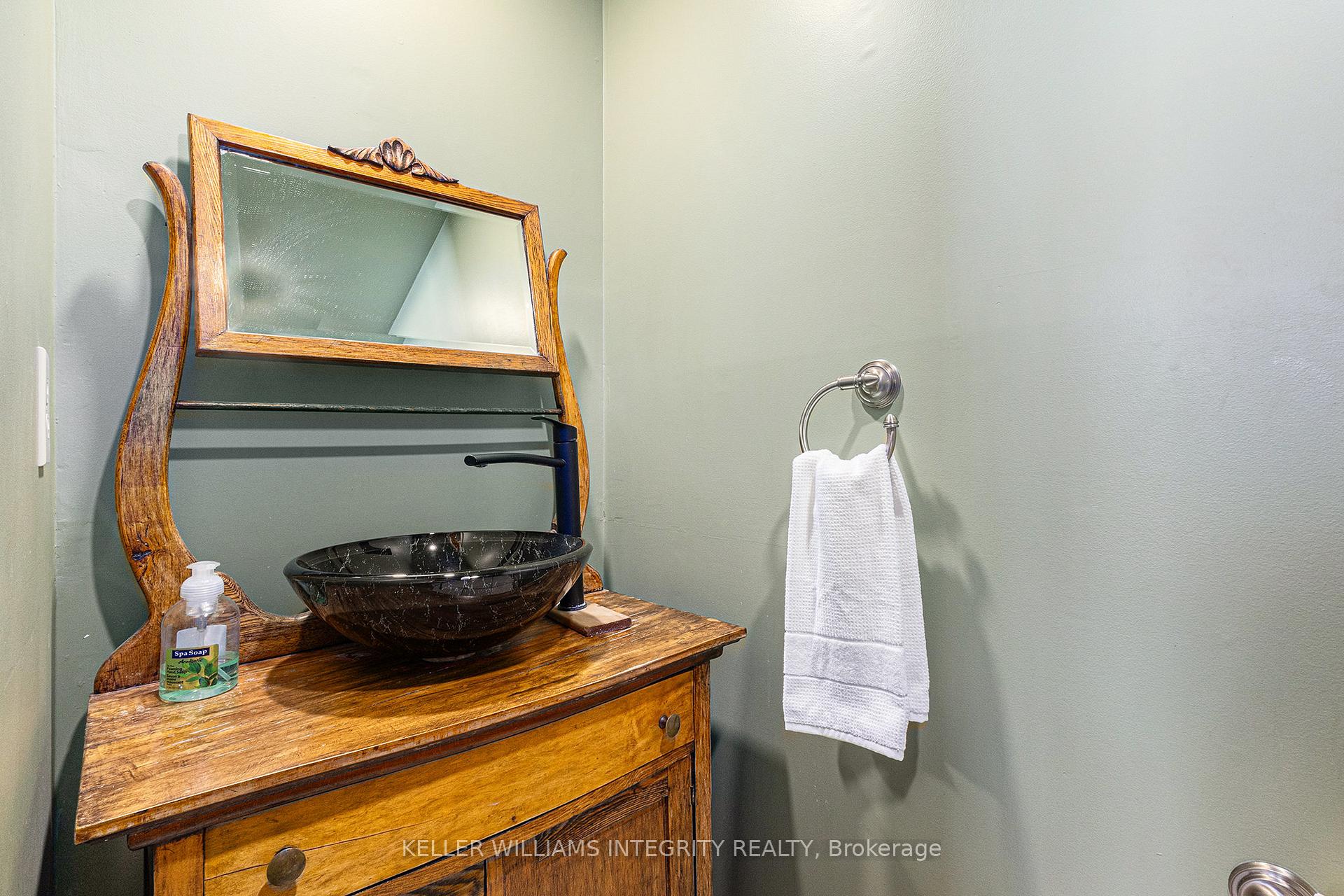 Photo 15 of 1515 Cumberland Ridge Drive, Ottawa, Cumberland Ridge — HOMEH
