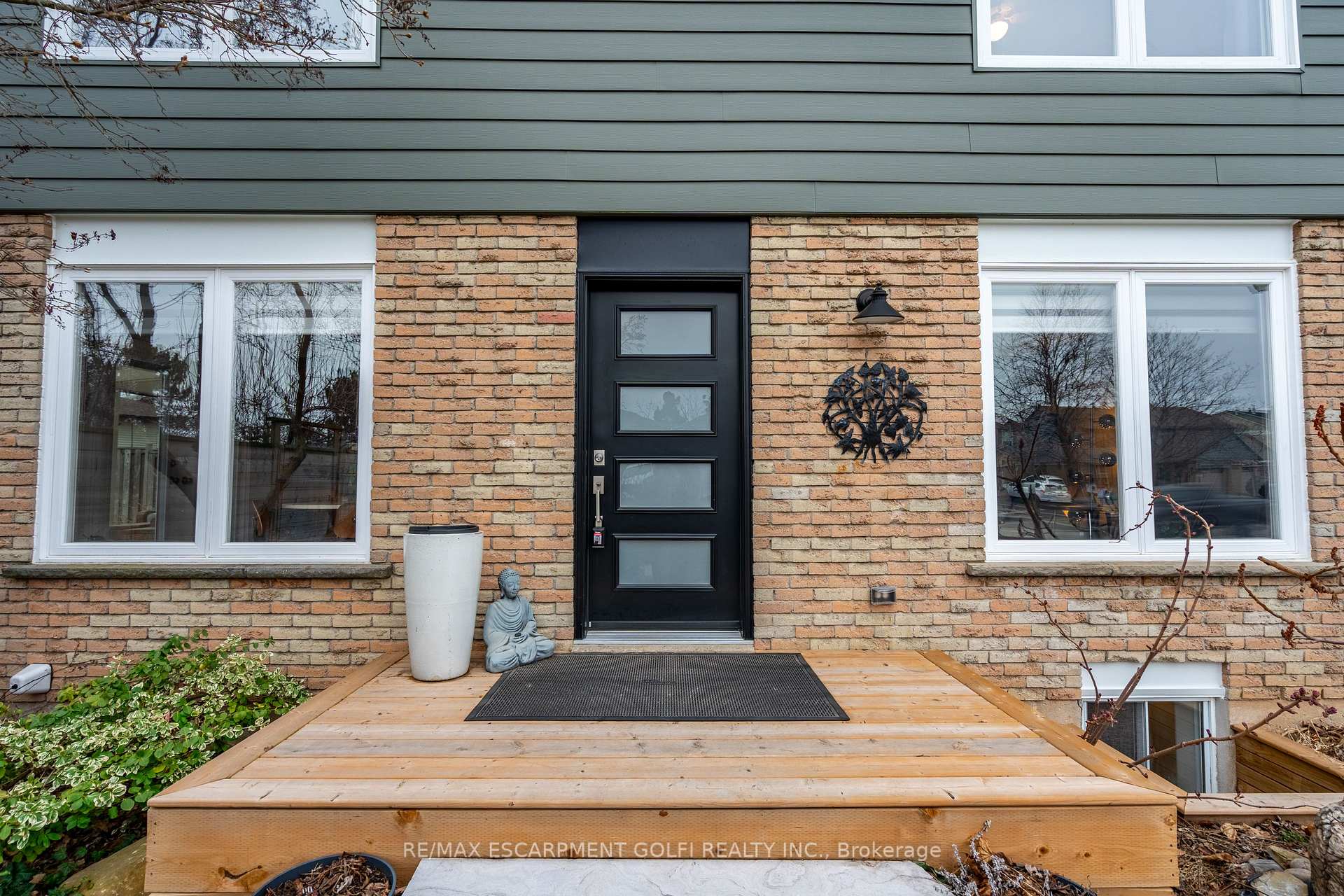 Photo 3 of 773 Laurier Avenue, Milton, Timberlea — HOMEH