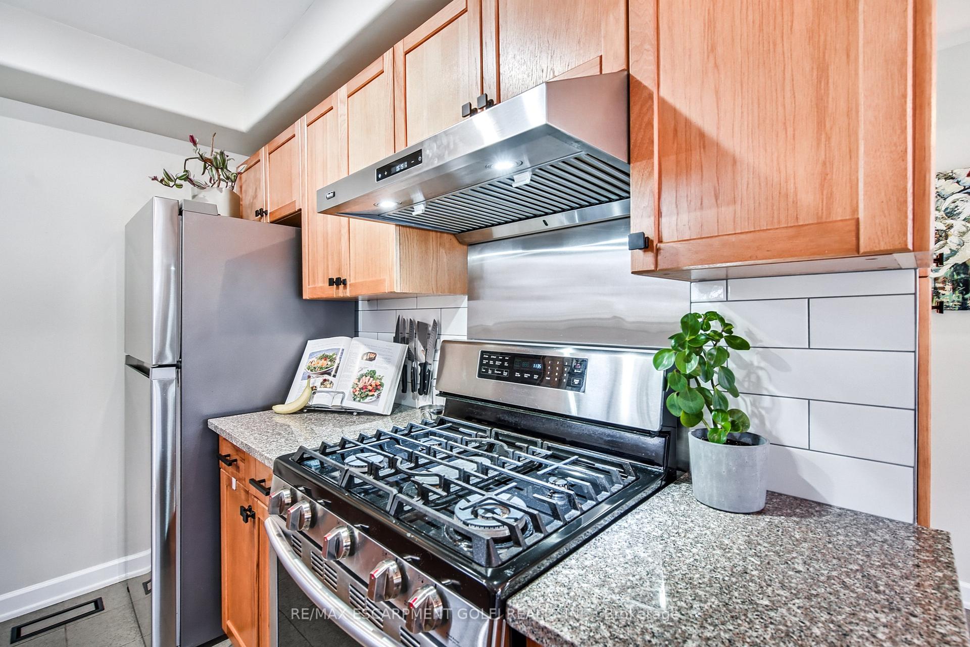 Photo 9 of 773 Laurier Avenue, Milton, Timberlea — HOMEH