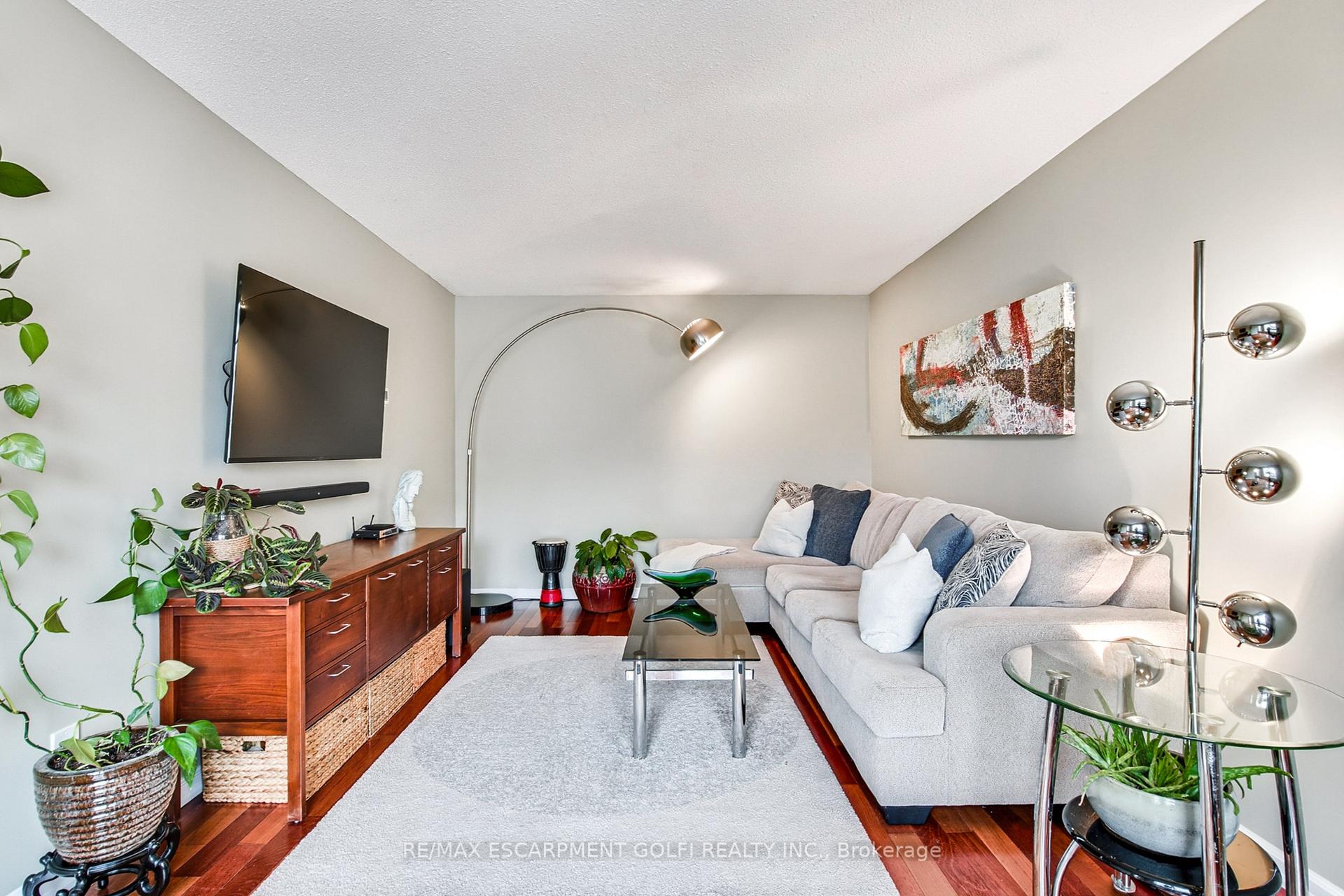 Photo 13 of 773 Laurier Avenue, Milton, Timberlea — HOMEH