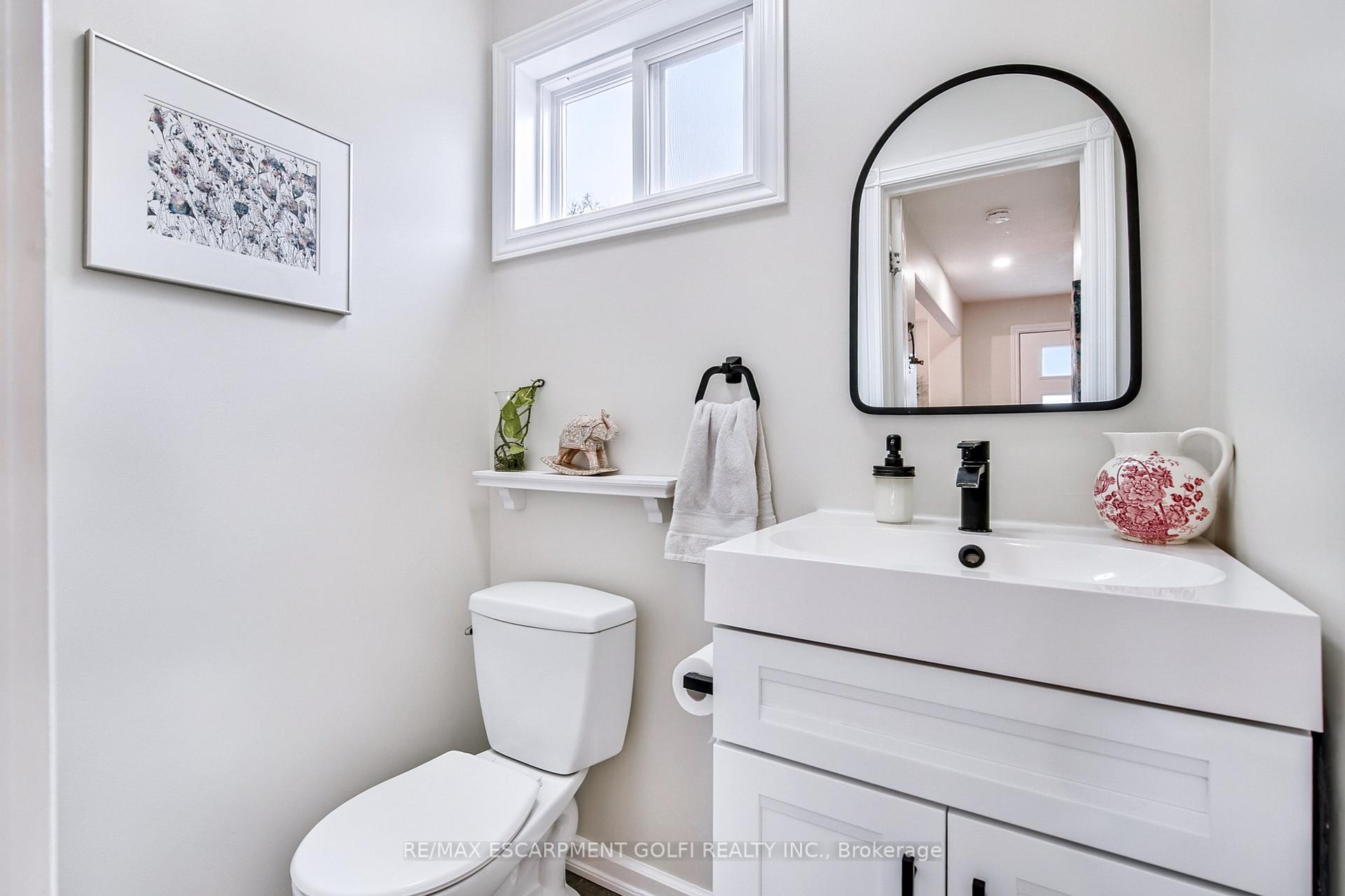 Photo 16 of 773 Laurier Avenue, Milton, Timberlea — HOMEH