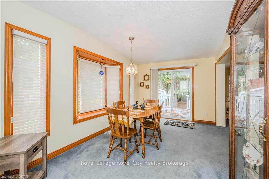 Photo 7 of 2 Spruce Avenue, Puslinch, Rural Puslinch East — HOMEH