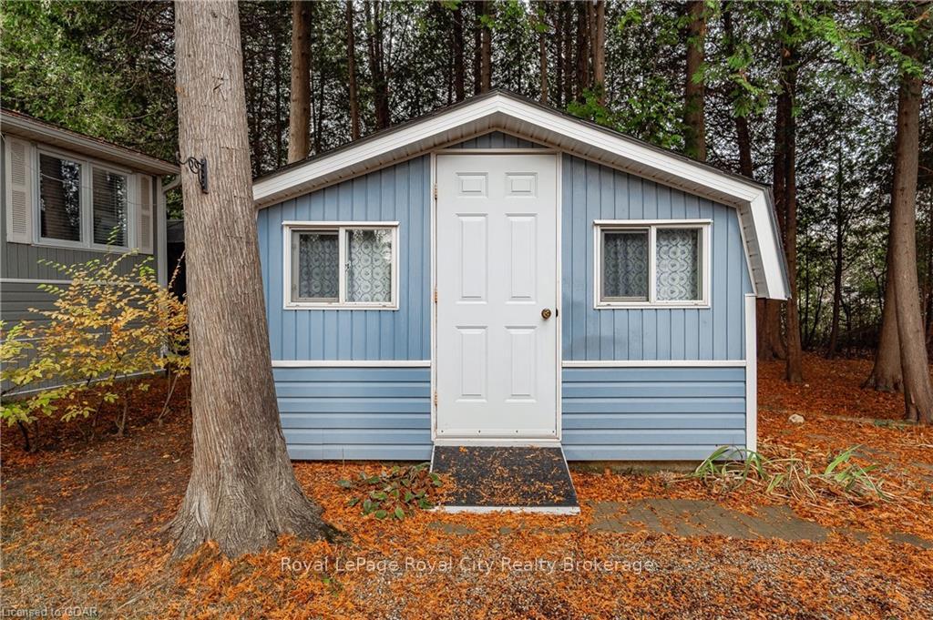 Photo 27 of 2 Spruce Avenue, Puslinch, Rural Puslinch East — HOMEH
