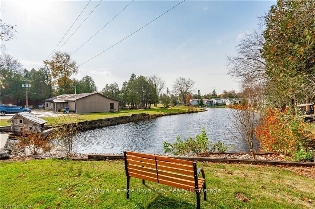 Photo 35 of 2 Spruce Avenue, Puslinch, Rural Puslinch East — HOMEH