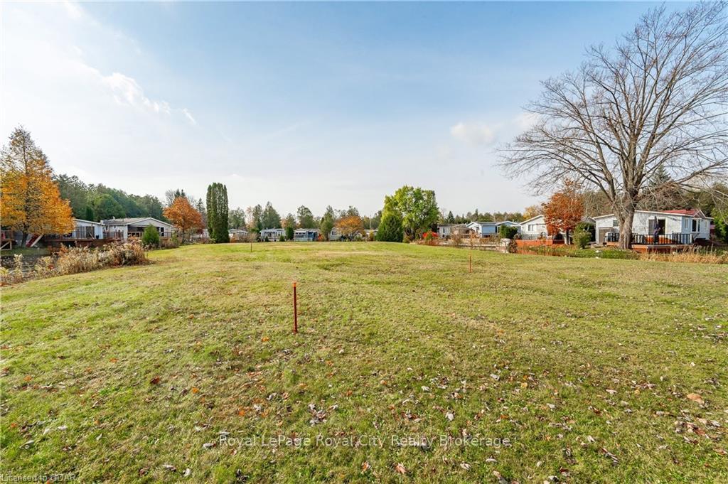 Photo 39 of 2 Spruce Avenue, Puslinch, Rural Puslinch East — HOMEH