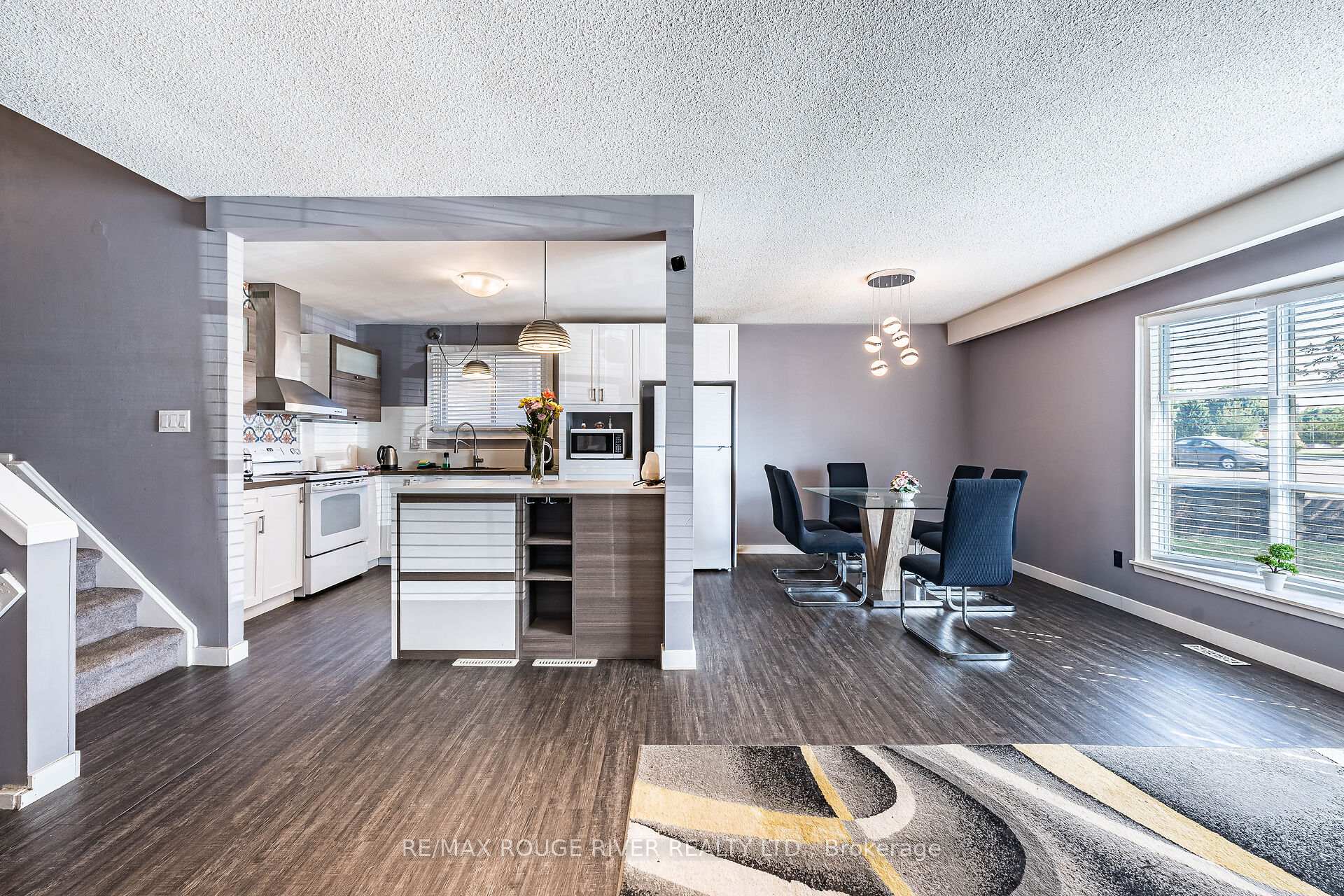 Photo 8 of 260 Harmony Road N, Oshawa, Eastdale — HOMEH