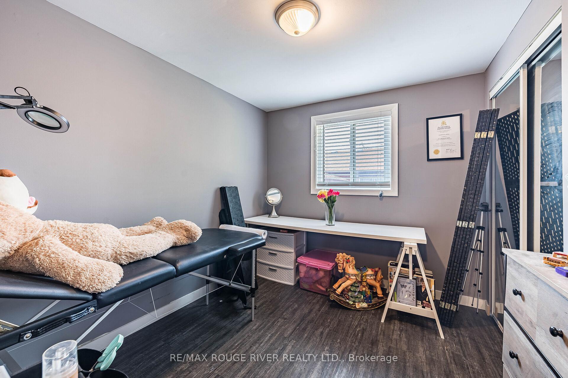 Photo 18 of 260 Harmony Road N, Oshawa, Eastdale — HOMEH