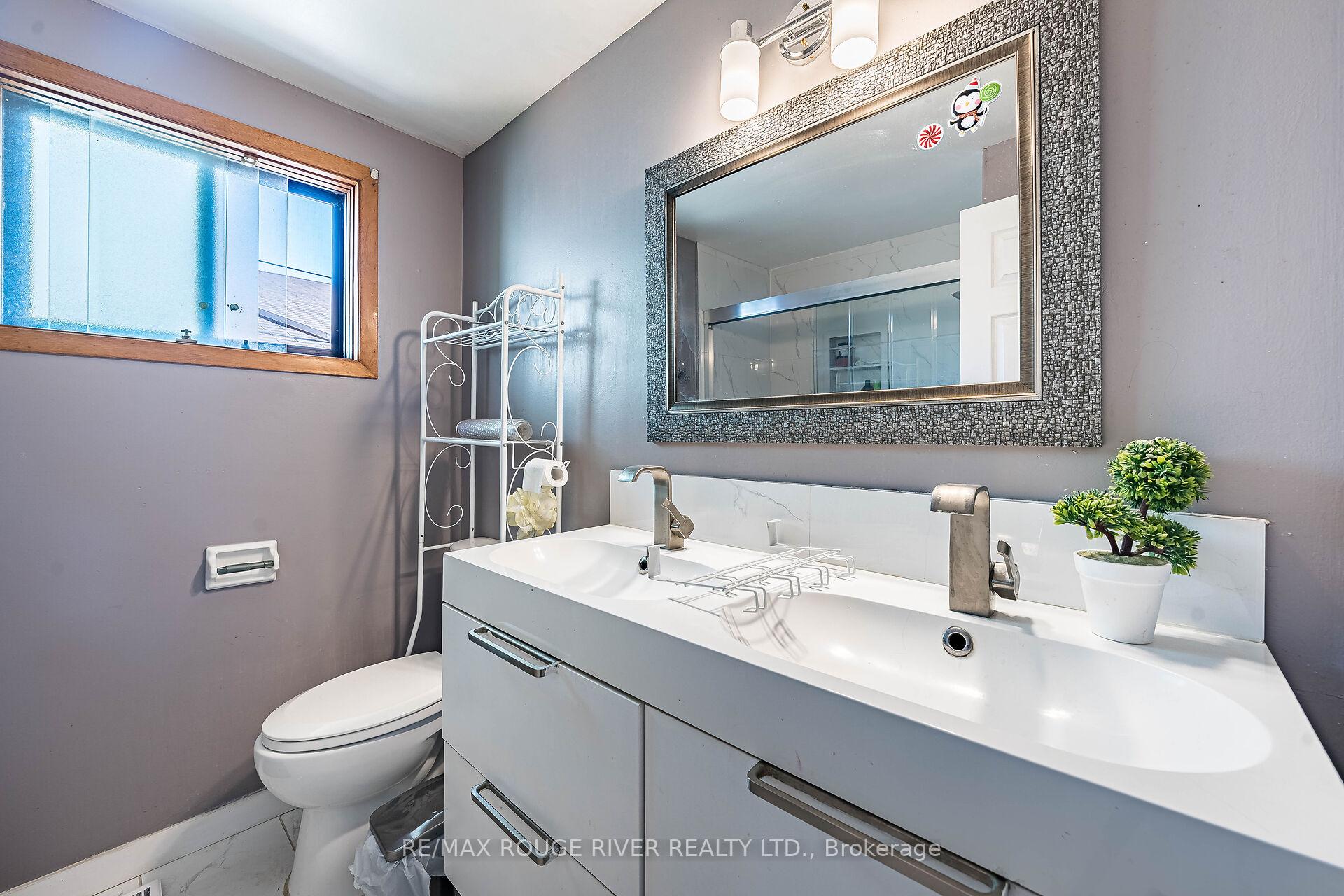 Photo 19 of 260 Harmony Road N, Oshawa, Eastdale — HOMEH