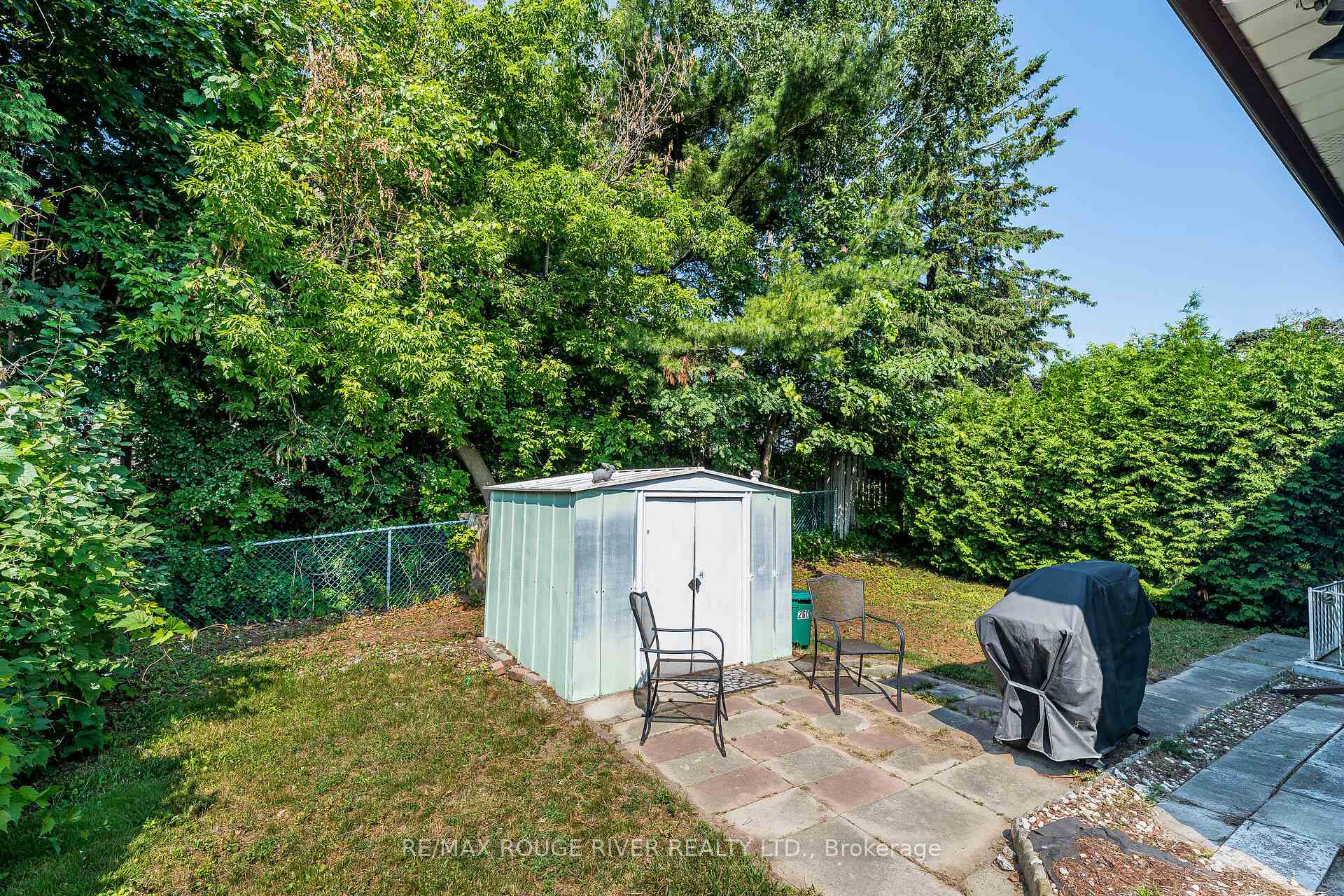 Photo 38 of 260 Harmony Road N, Oshawa, Eastdale — HOMEH