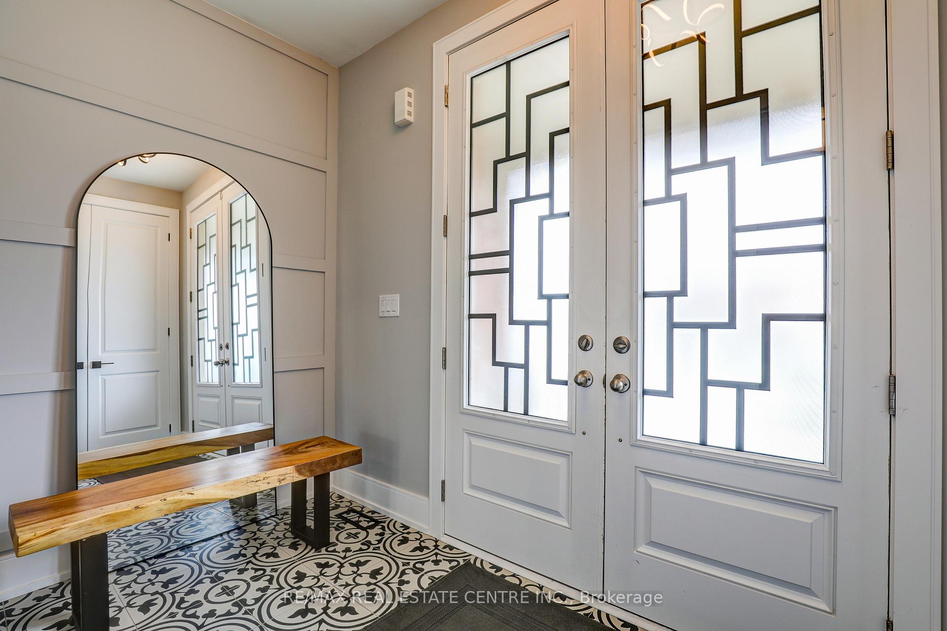 Photo 3 of 1004 Kingpeak Crescent, Pickering, Rural Pickering — HOMEH