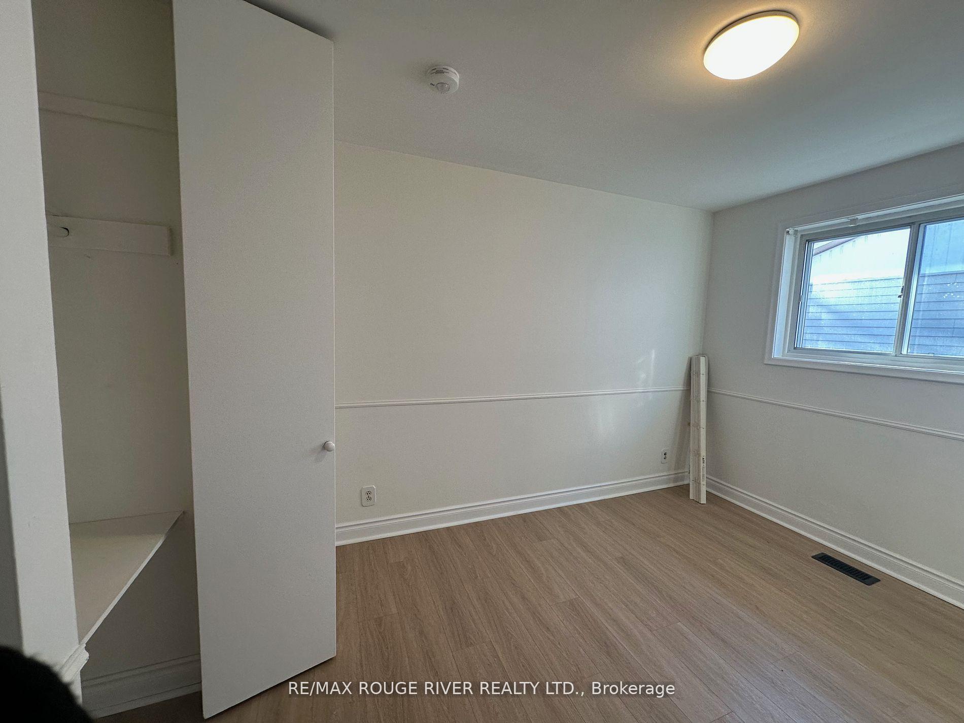 Photo 7 of Unit B, 1286 Radom Street, Pickering, Bay Ridges — HOMEH