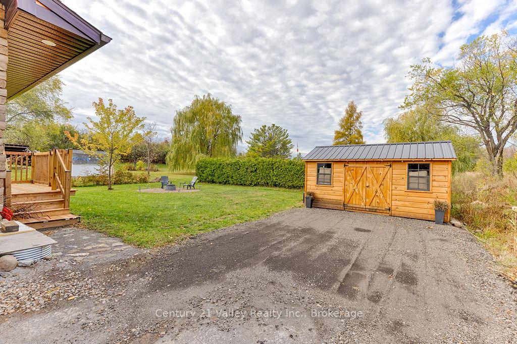 Photo 8 of 136 Pucker Street, Renfrew — HOMEH