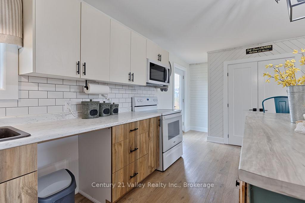 Photo 28 of 136 Pucker Street, Renfrew — HOMEH