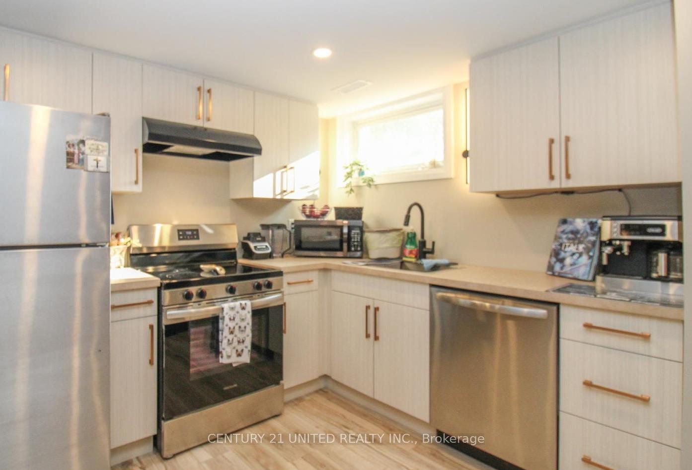 Photo 4 of Unit Lower, 1293 Dobbin Avenue, Peterborough, Town Ward 3 — HOMEH