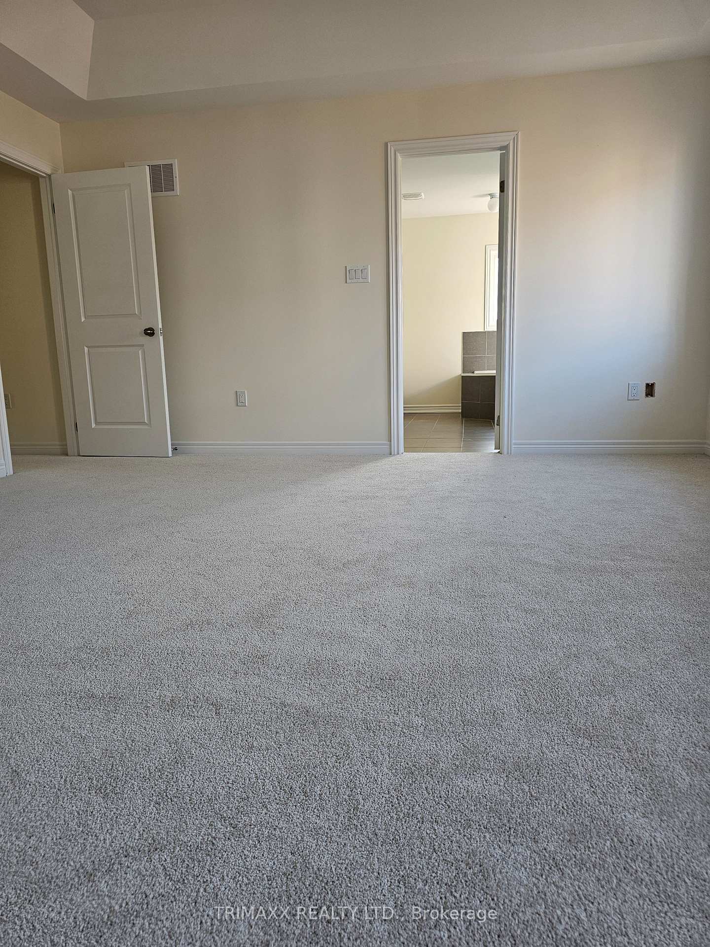 Photo 16 of 819 Steinberg Court, Peterborough, Monaghan Ward 2 — HOMEH