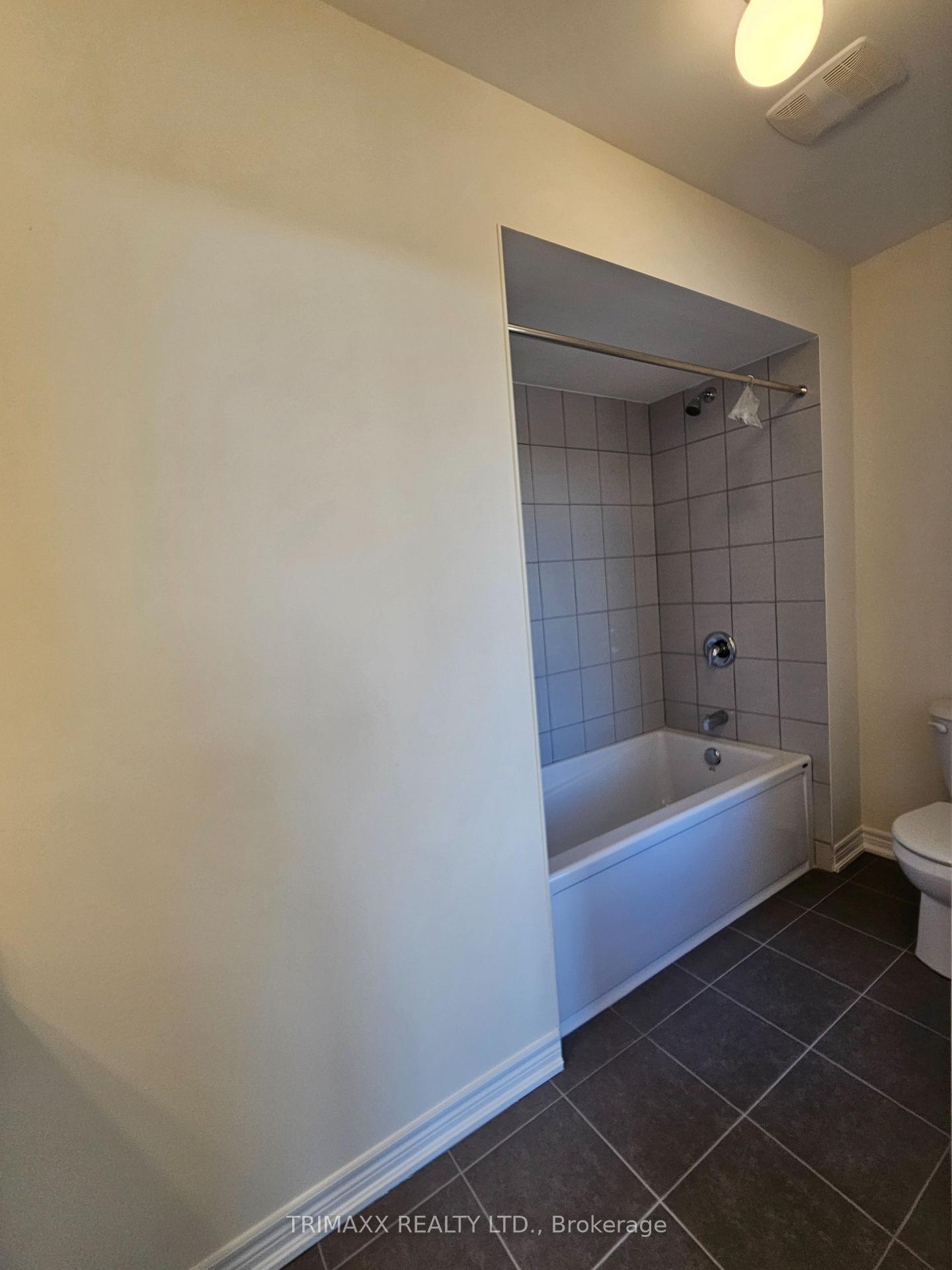 Photo 22 of 819 Steinberg Court, Peterborough, Monaghan Ward 2 — HOMEH