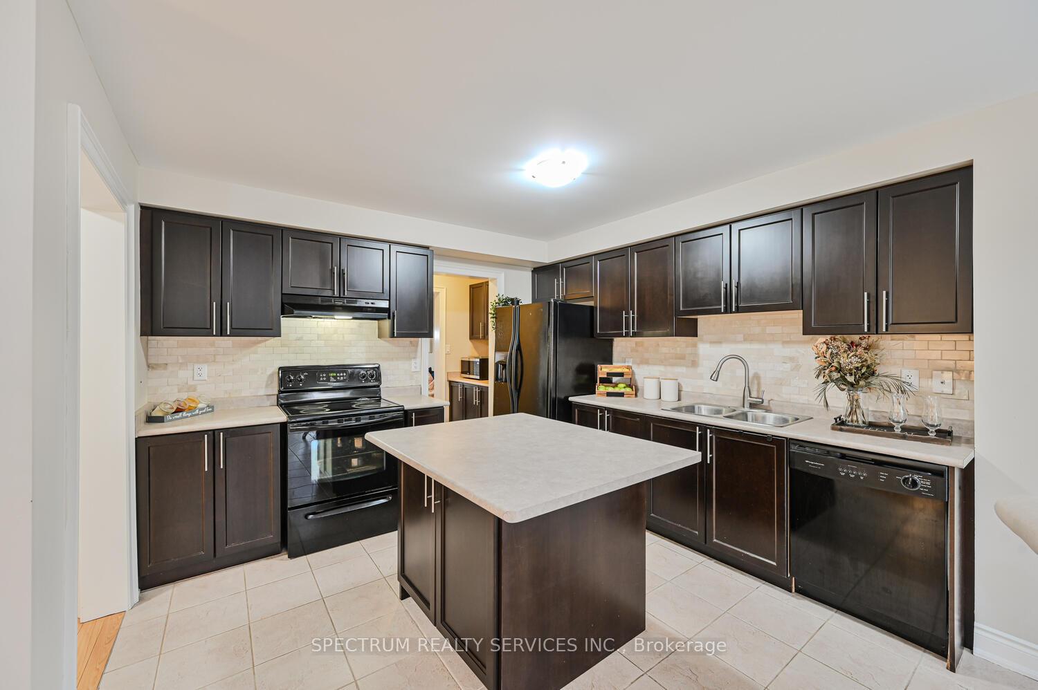 Photo 14 of 876 Jempson Path, Milton, Harrison — HOMEH