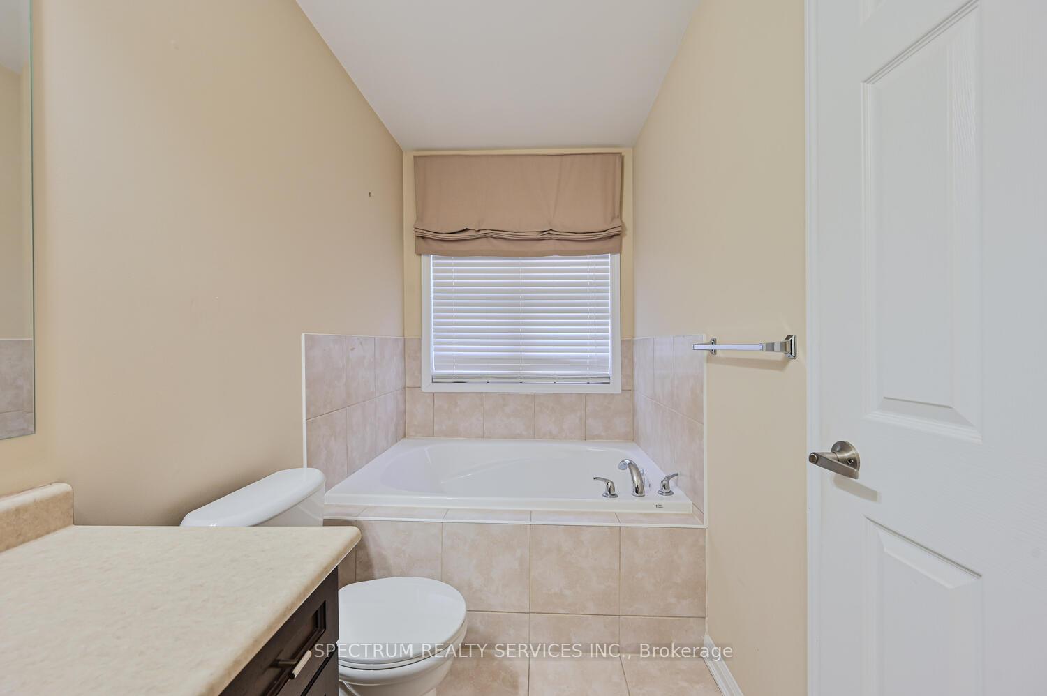 Photo 38 of 876 Jempson Path, Milton, Harrison — HOMEH