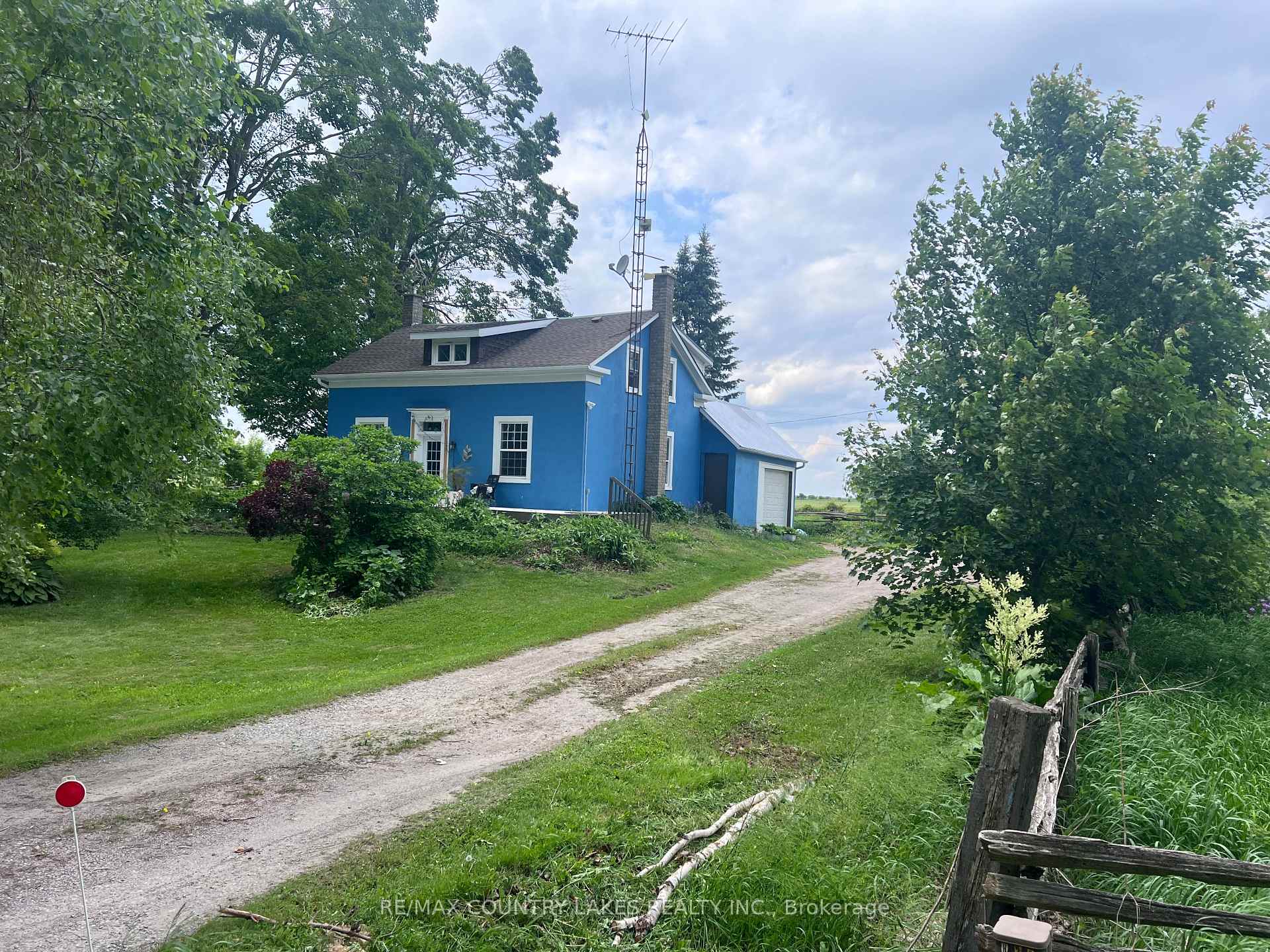 Photo 3 of 1280 Canal Road, Ramara, Rural Ramara — HOMEH